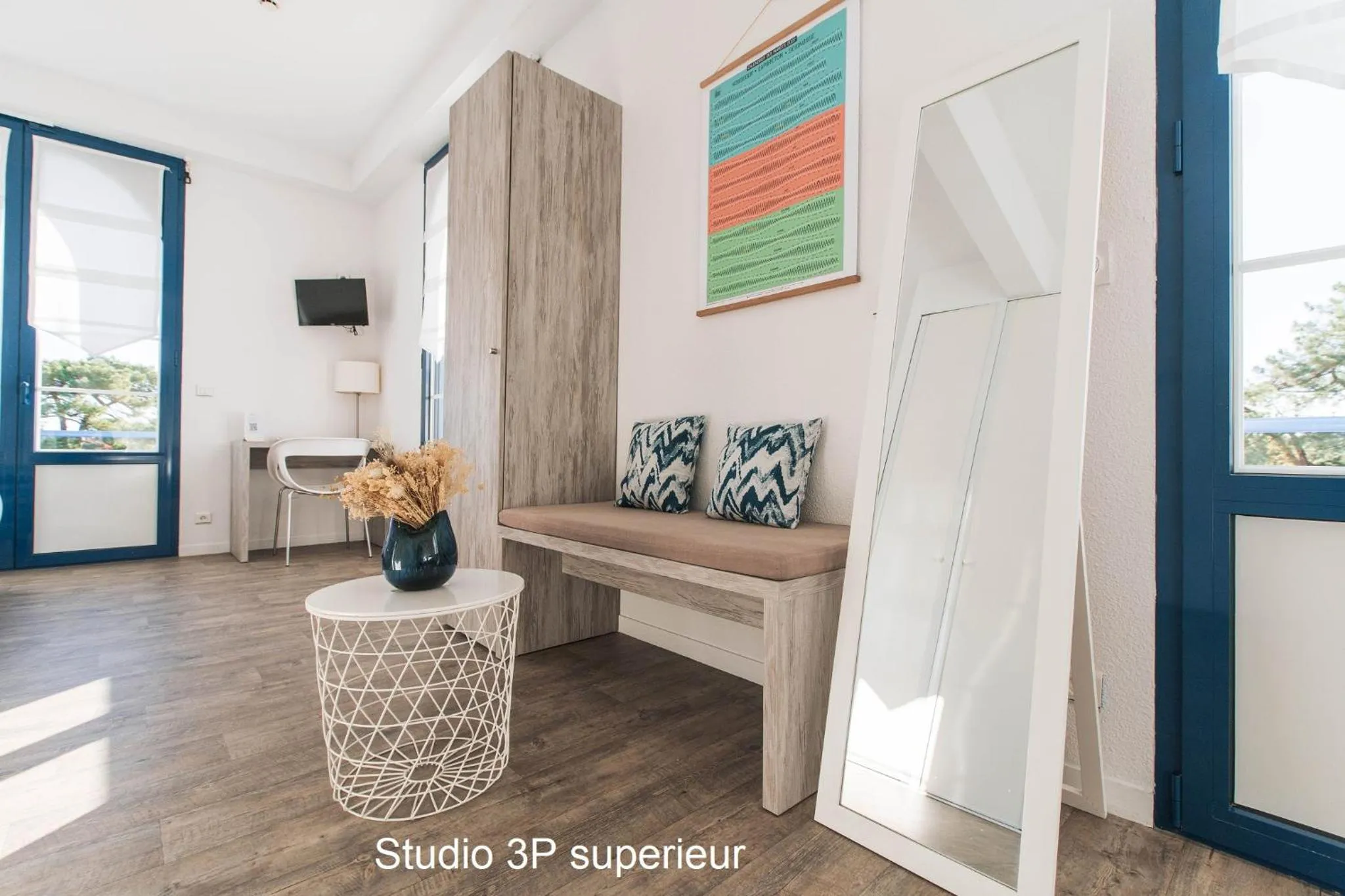 TV and multimedia in Hotel Mercedes