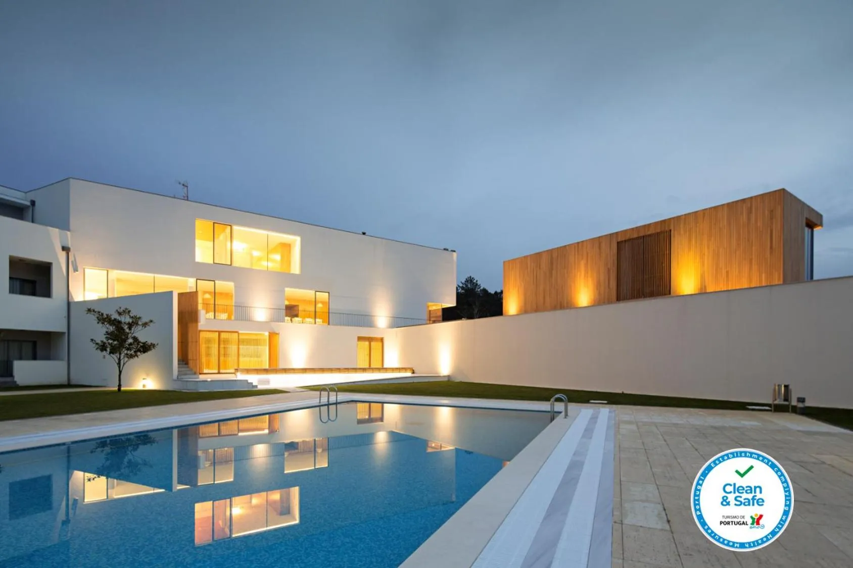 Property building in Hotel Minho