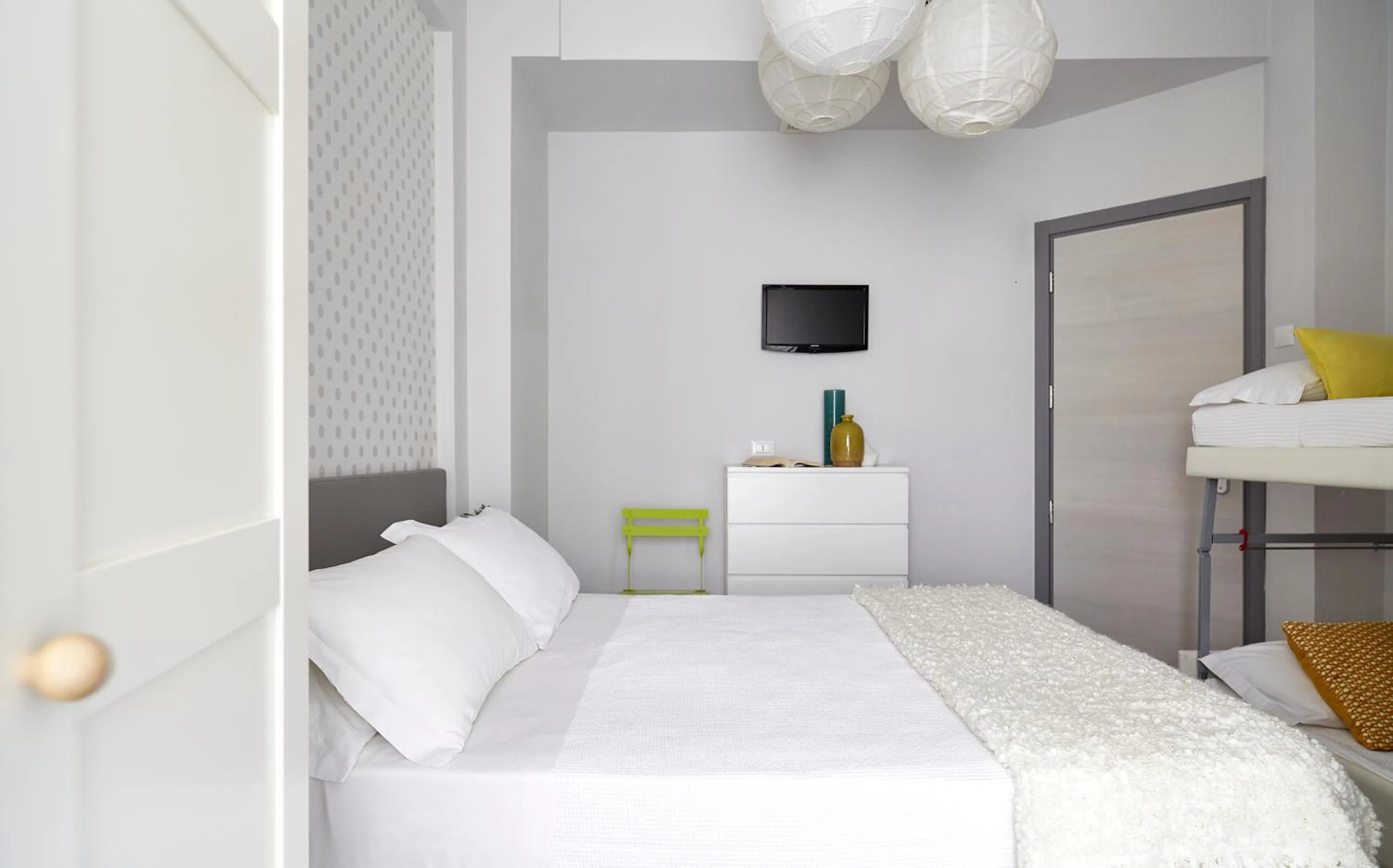 Photo of the whole room, Bed in Hotel Madison