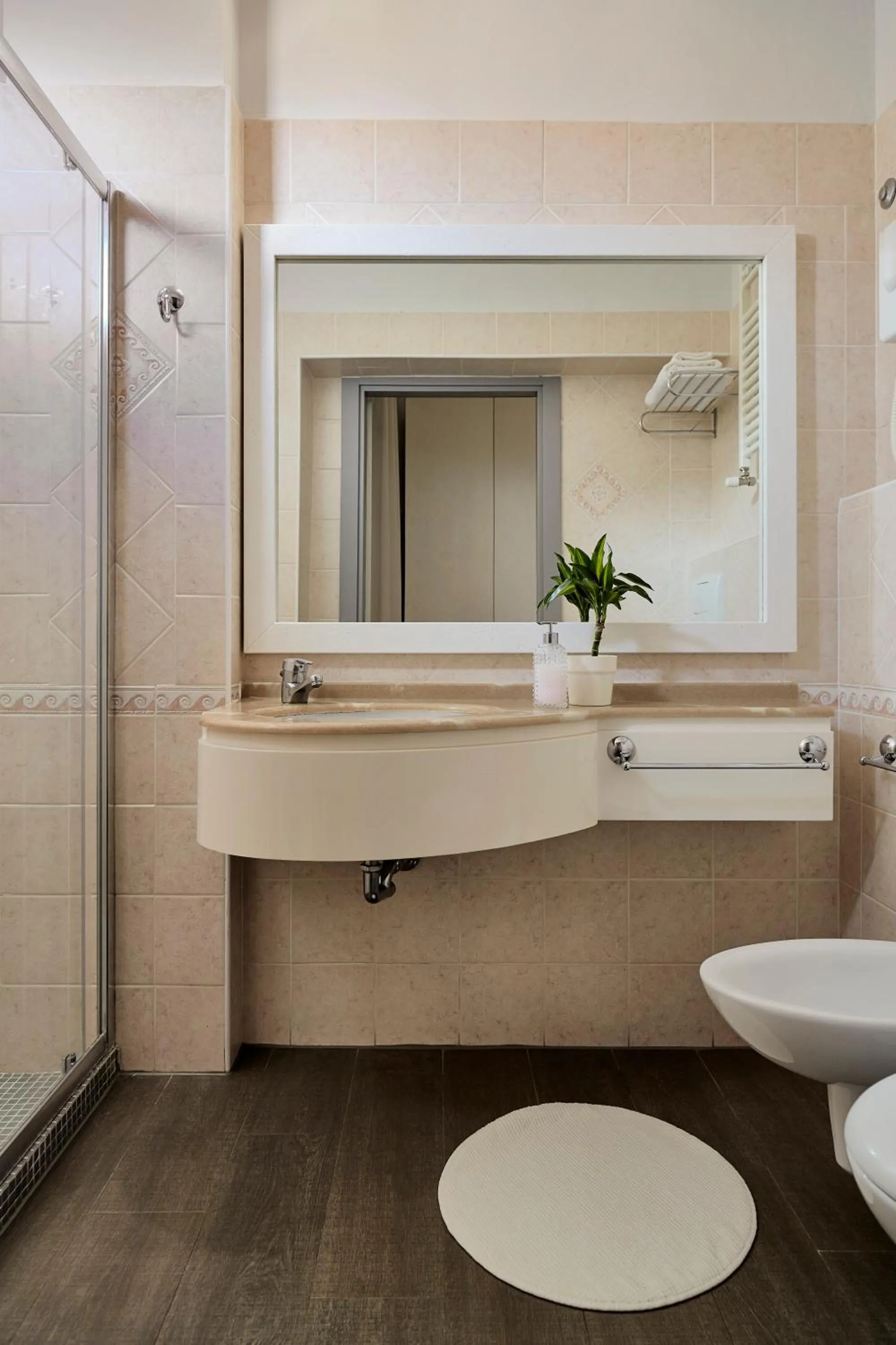 Bathroom in Hotel Madison