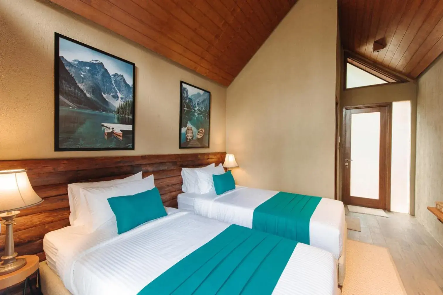 Kampuh Becik Villas - Villa Philodendron (Deluxe: Twin Bed) in Taman Wisata Bougenville by Kozystay Kampuh Becik Villas - Villa Philodendron (Deluxe: Twin Bed) in Taman Wisata Bougenville by Kozystay