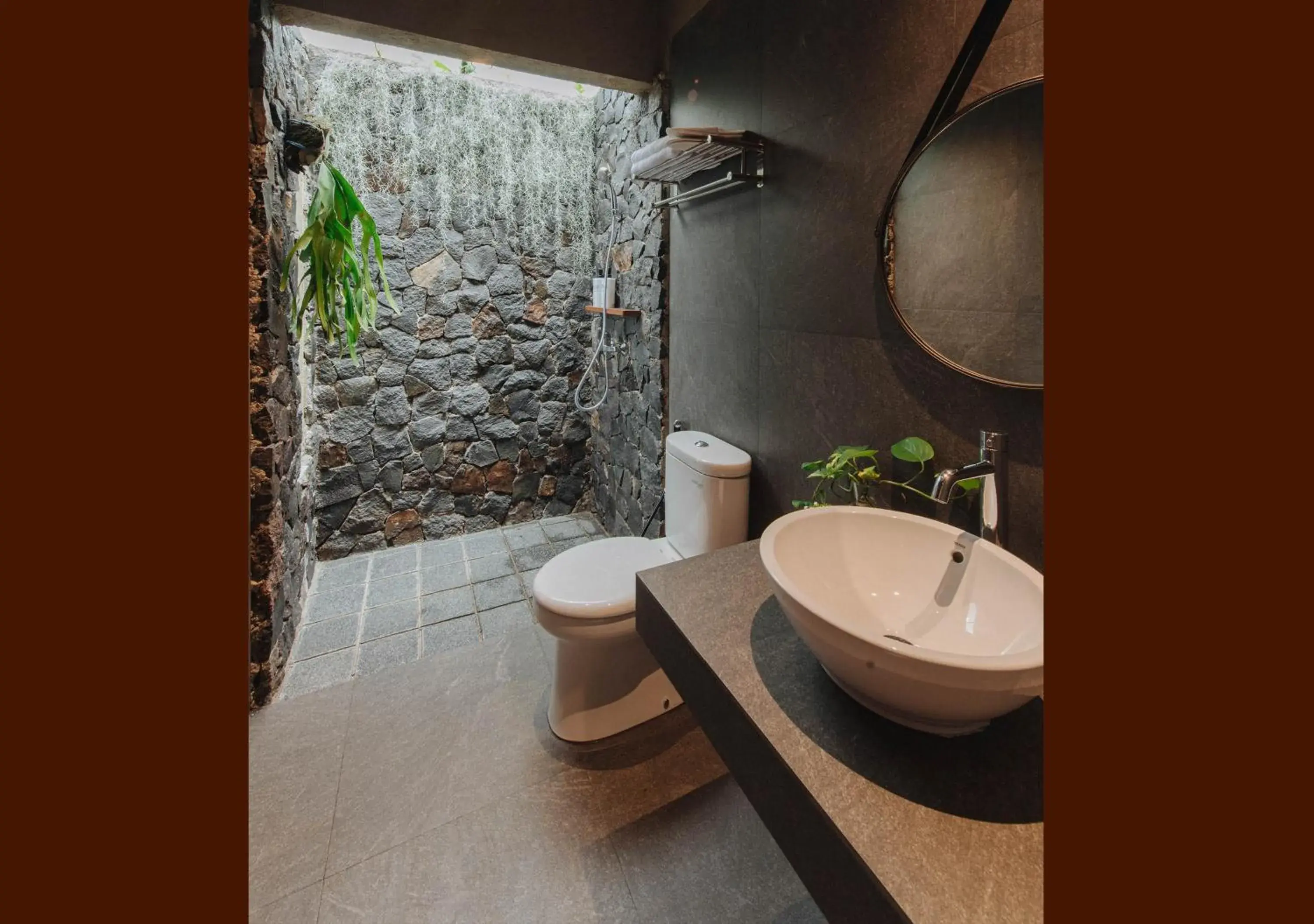 Kampuh Becik Villas - Villa Camelia (Deluxe: Twin Bed) in Taman Wisata Bougenville by Kozystay Kampuh Becik Villas - Villa Camelia (Deluxe: Twin Bed) in Taman Wisata Bougenville by Kozystay