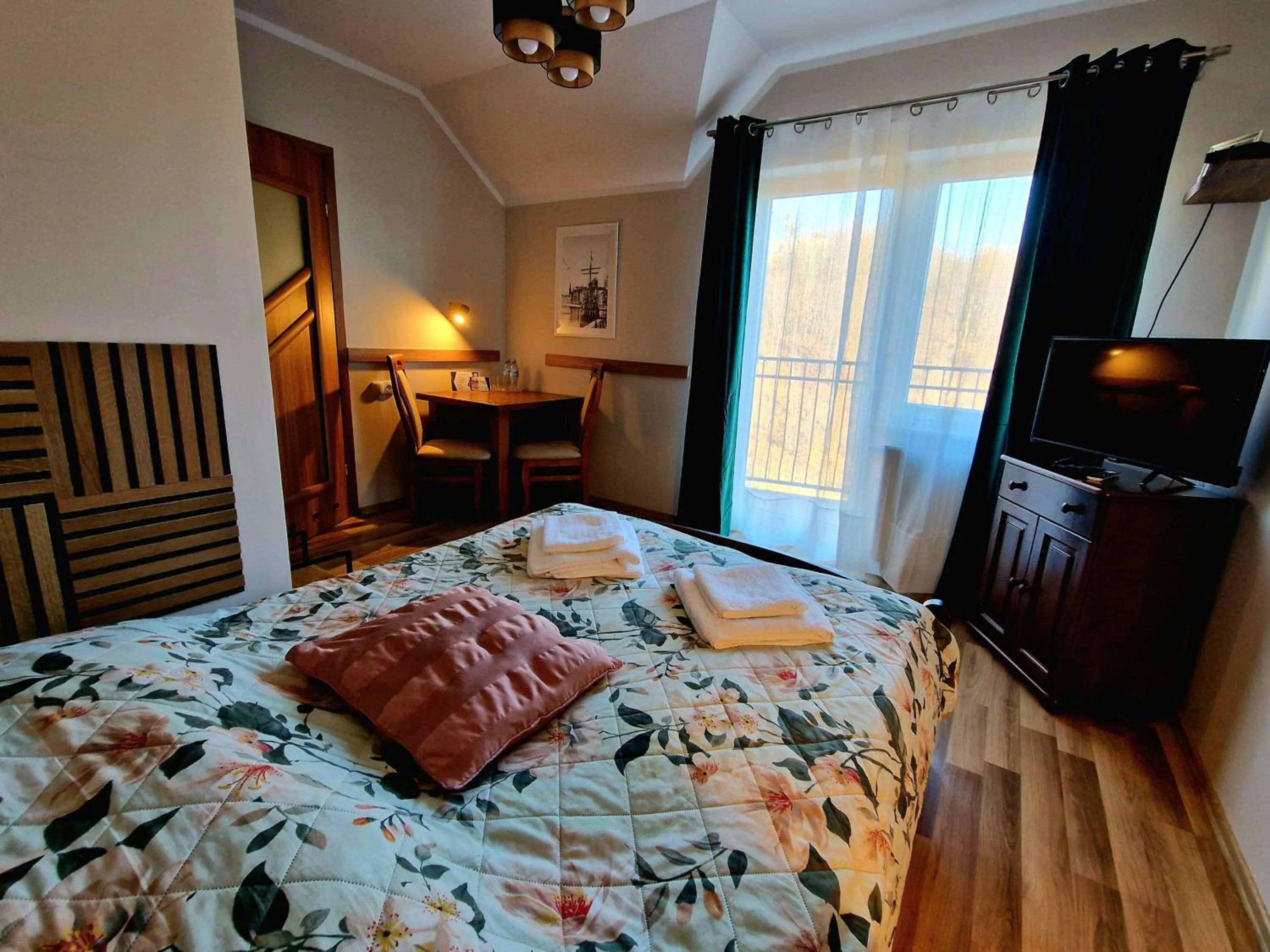 Bed in Willa Bliska