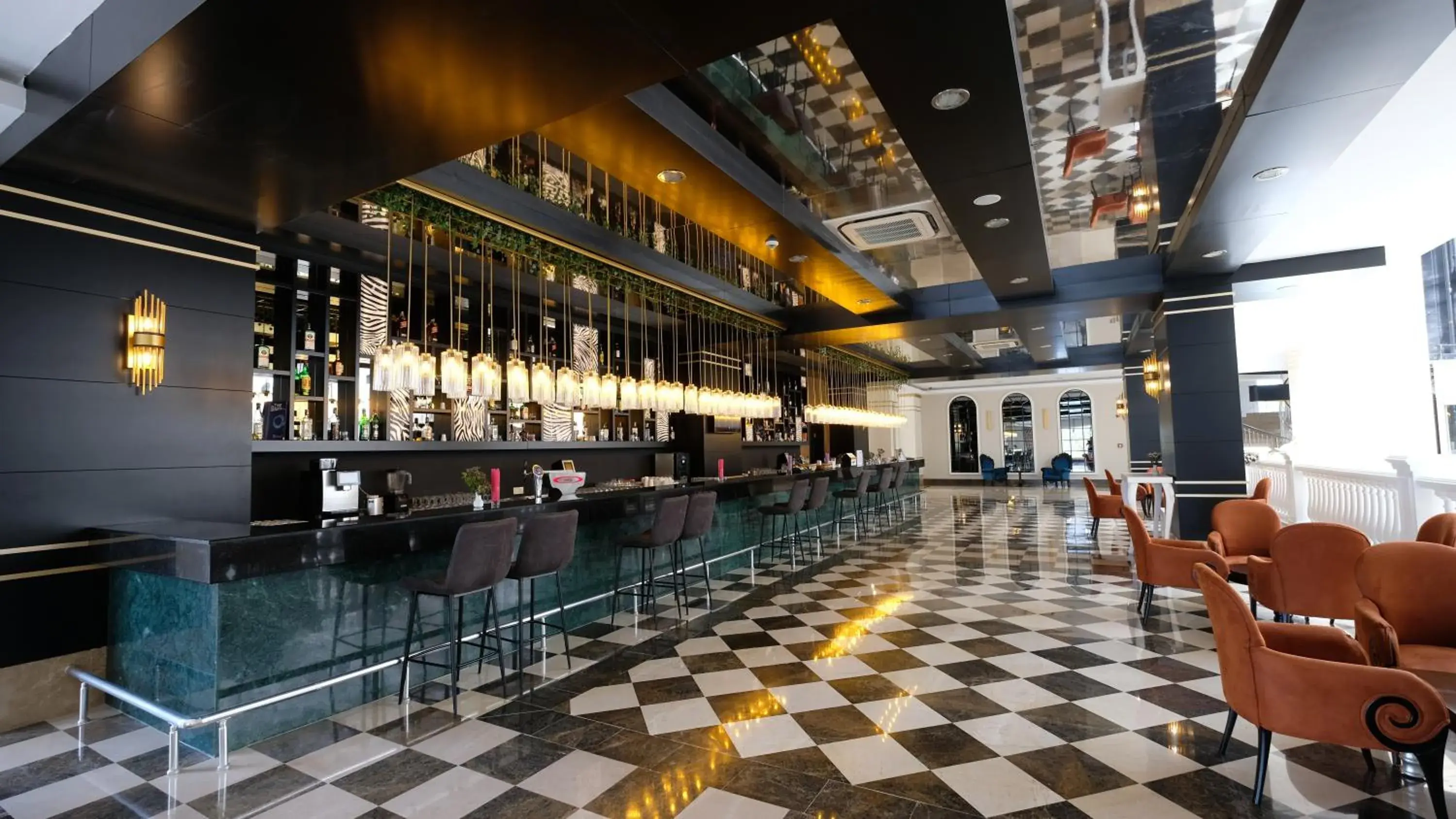 Lounge or bar, Lounge/Bar in Seaden Sea World Resort & Spa