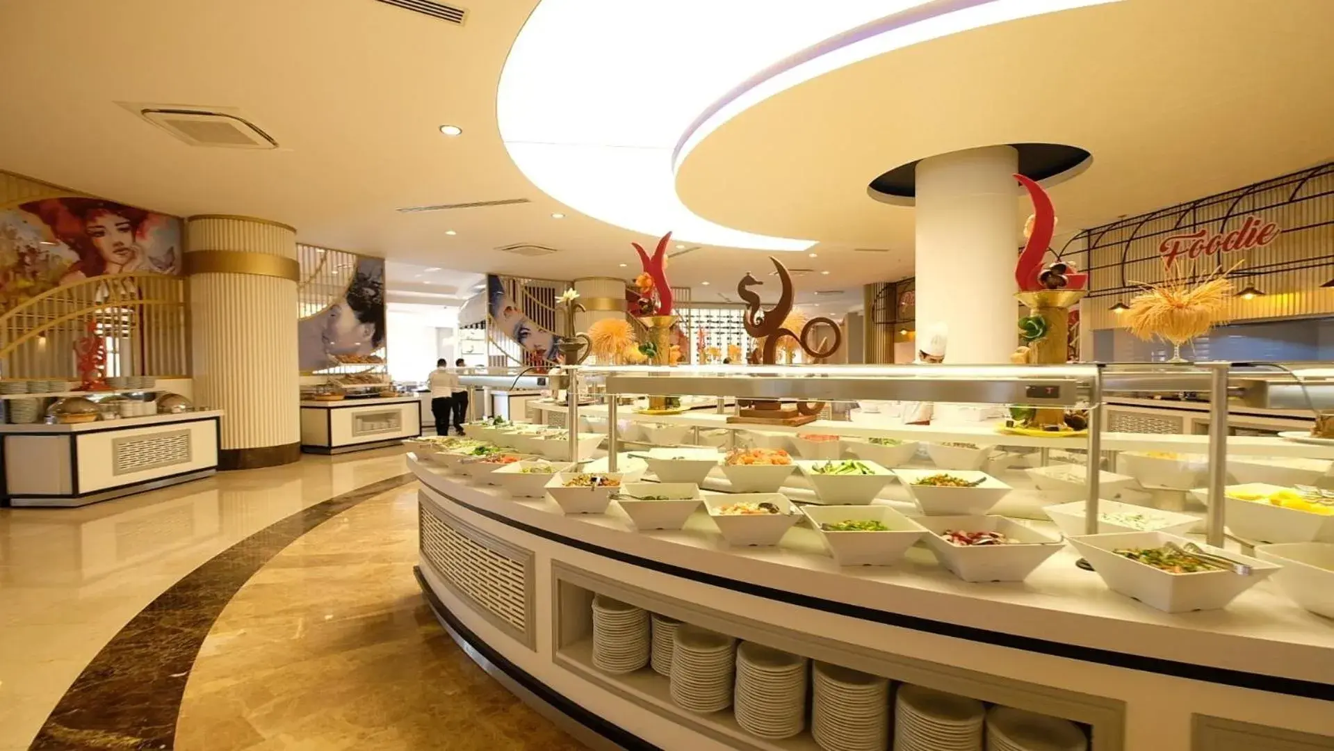 Staff, Restaurant/Places to Eat in Seaden Sea World Resort & Spa