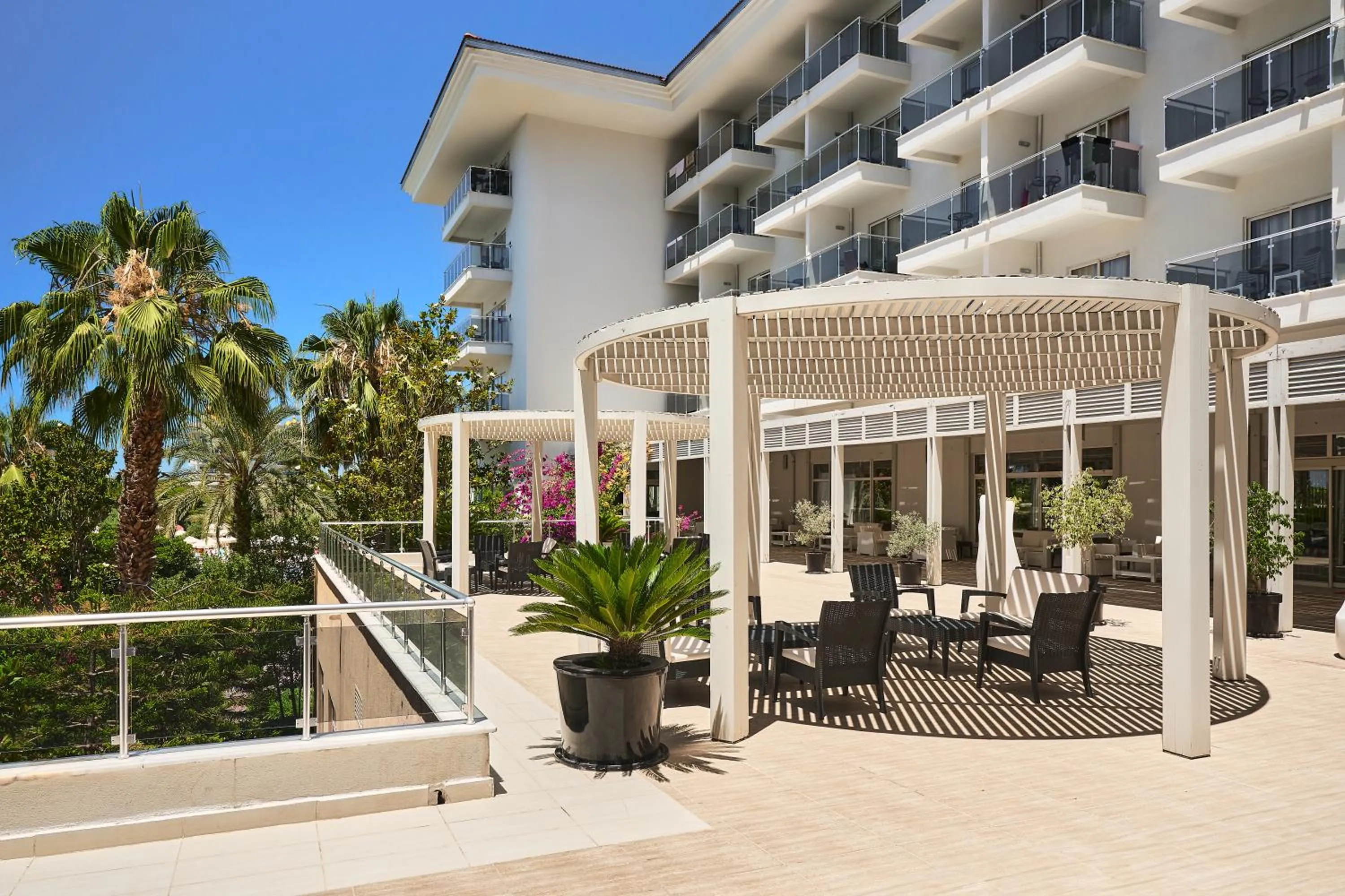 Property building in Seaden Sea World Resort & Spa