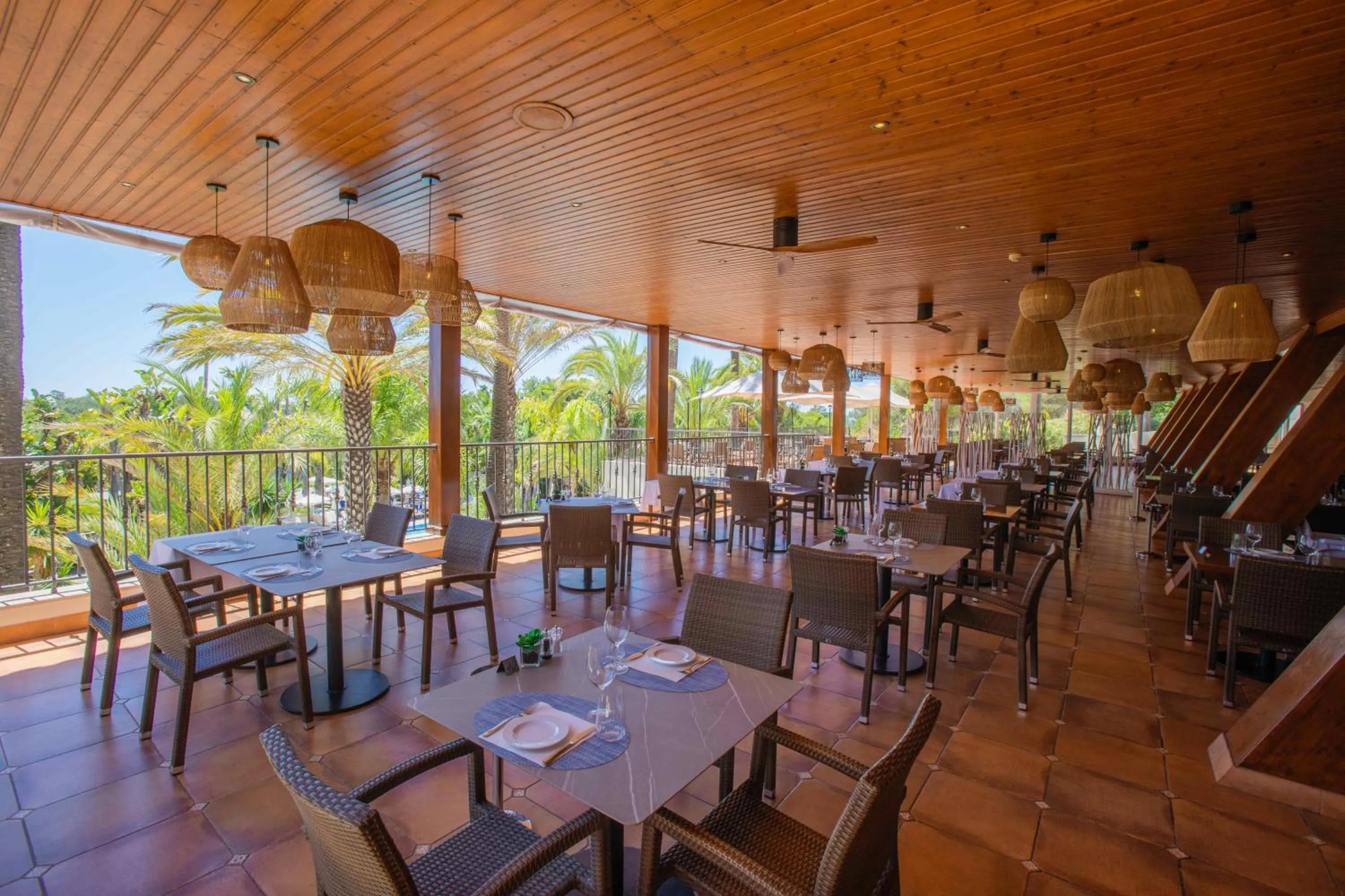 Restaurant/places to eat in Ria Park Hotel & Spa