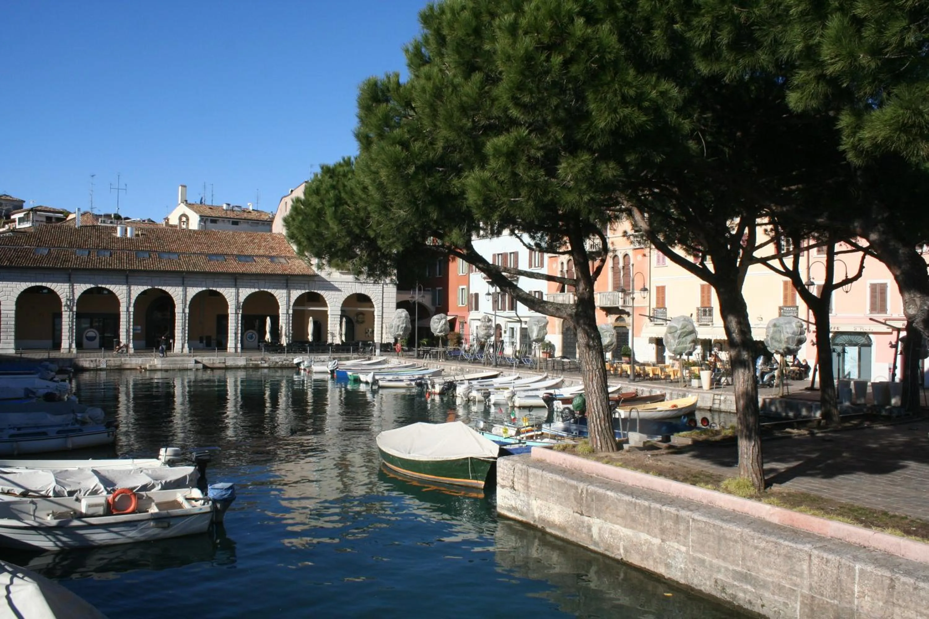 Area and facilities in B&B Desenzano