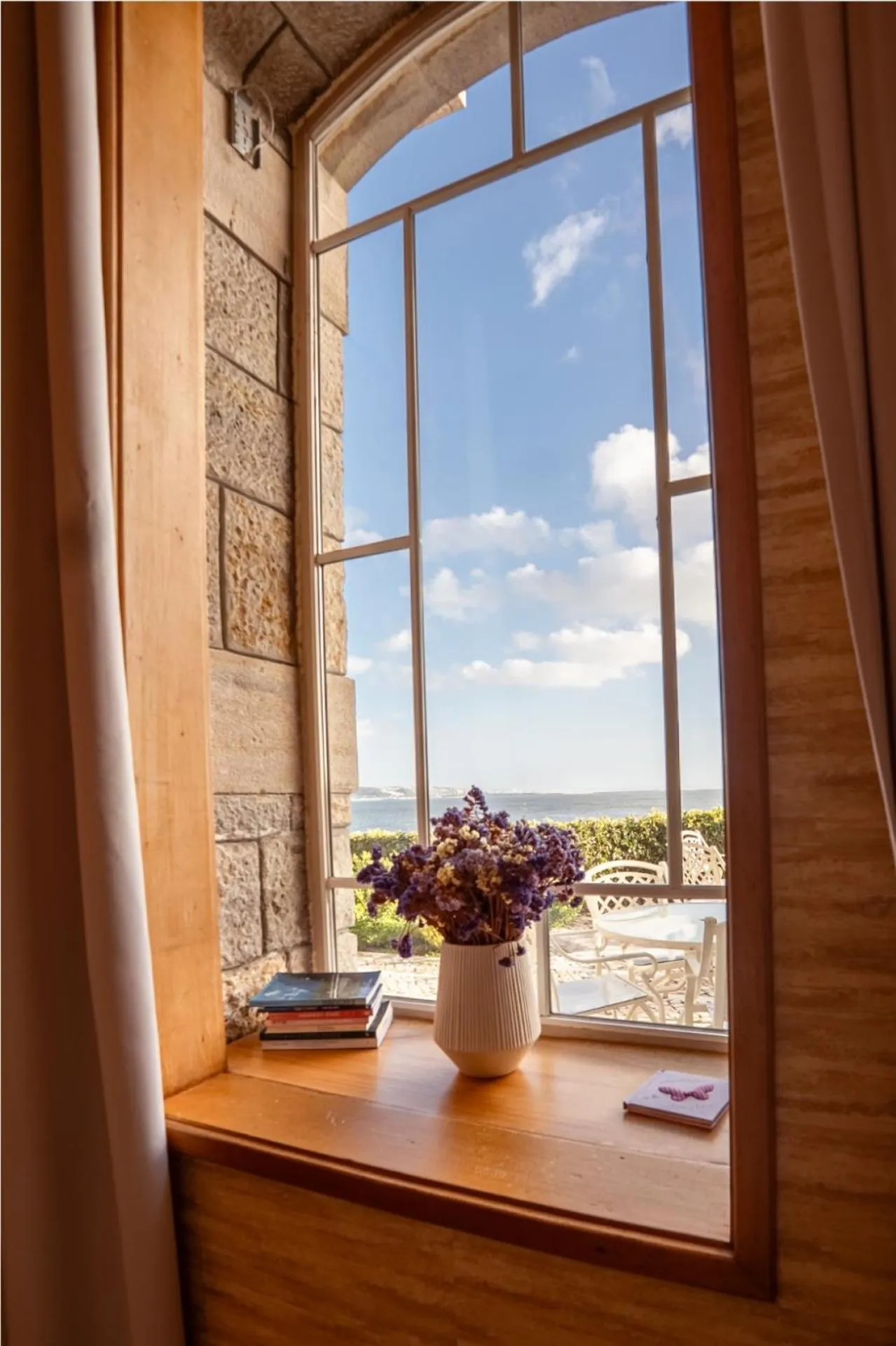 Communal lounge/ TV room in Hotel Solar Palmeiras