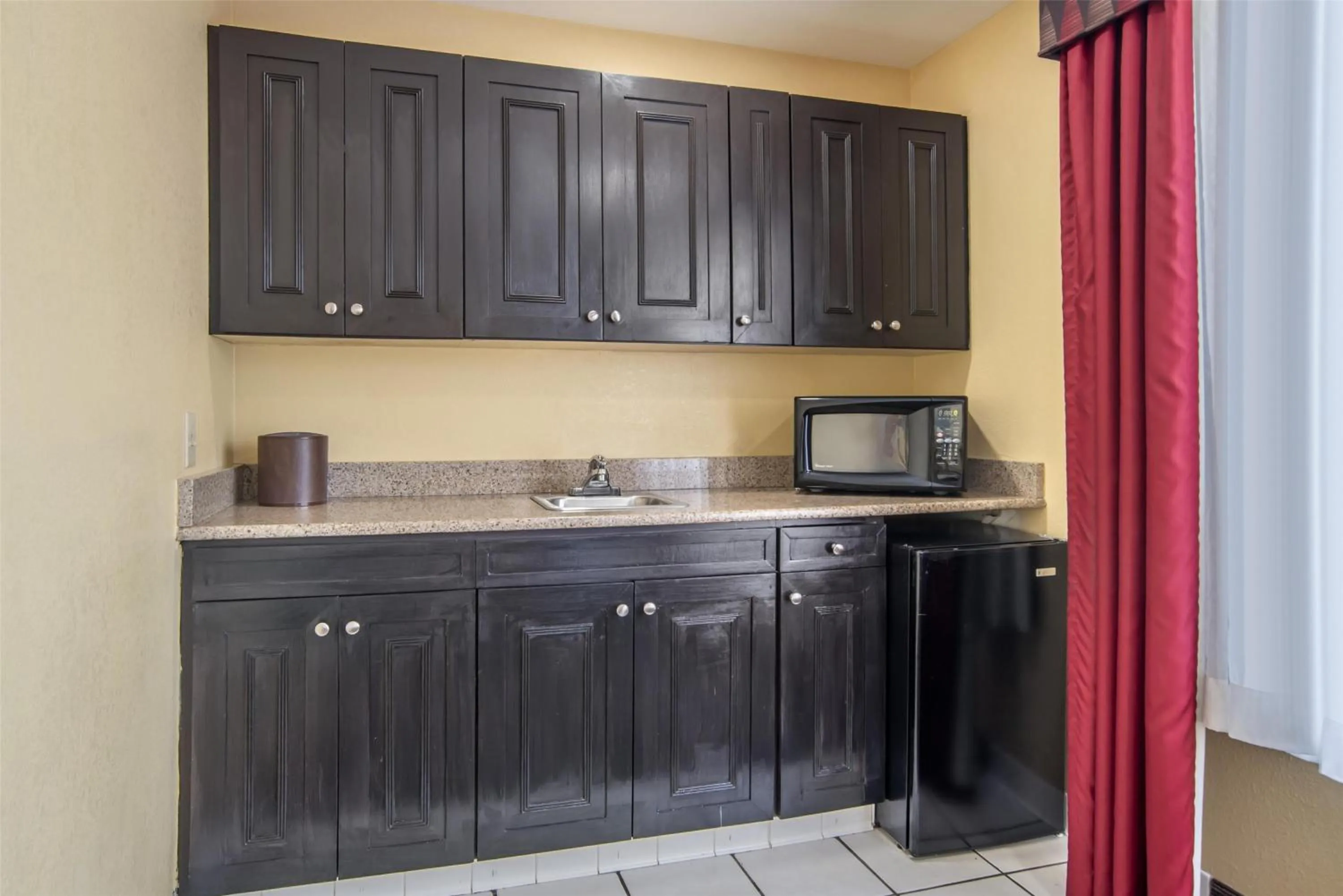 Bedroom in Best Western Plus Bessemer