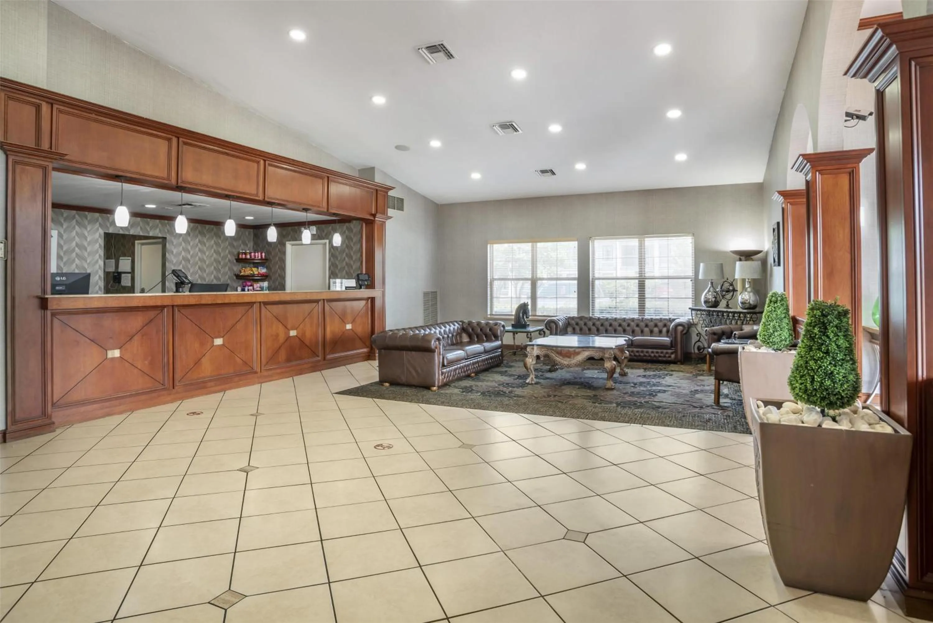 Lobby or reception in Best Western Plus Bessemer