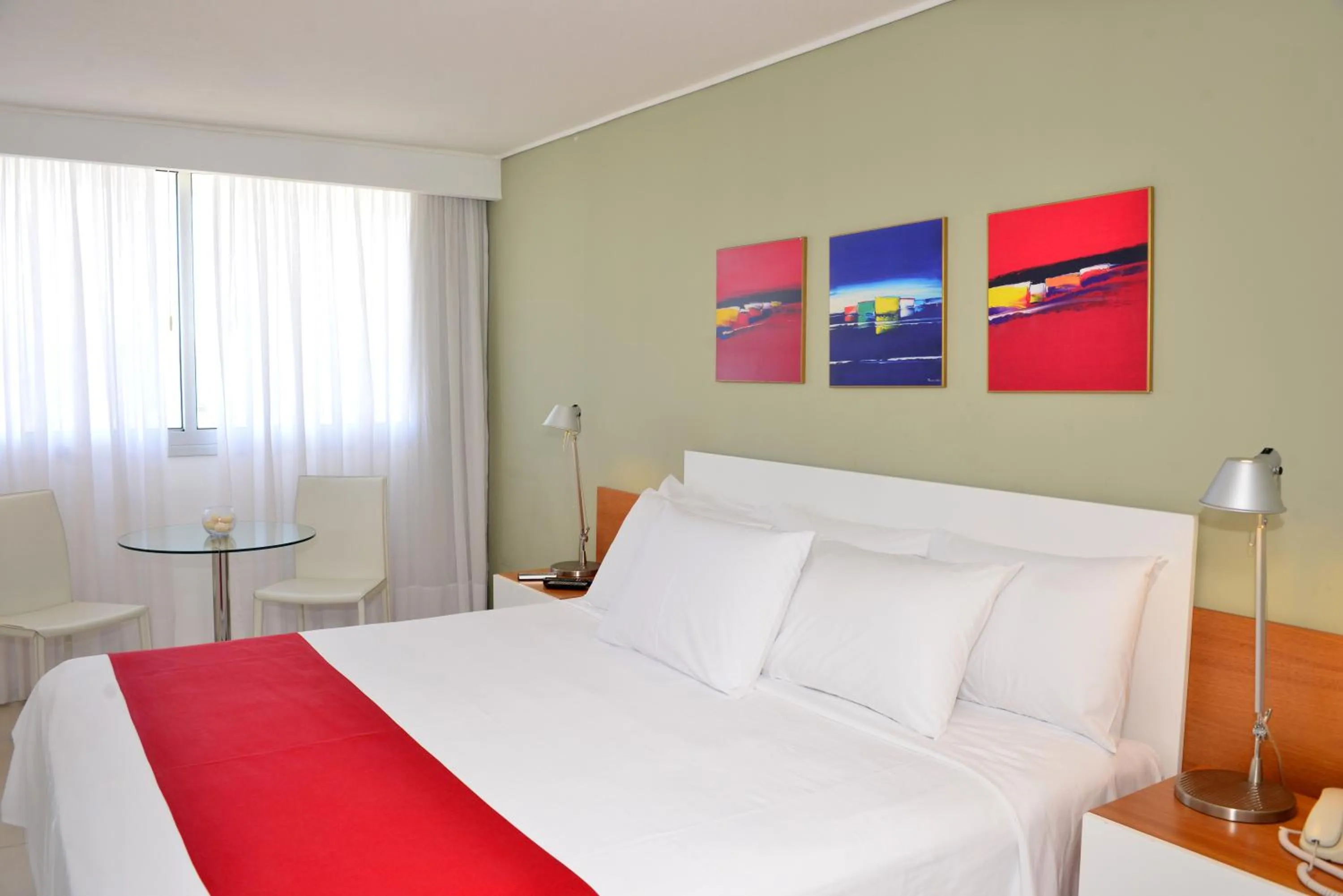 Photo of the whole room, Bed in UY Proa Sur Hotel