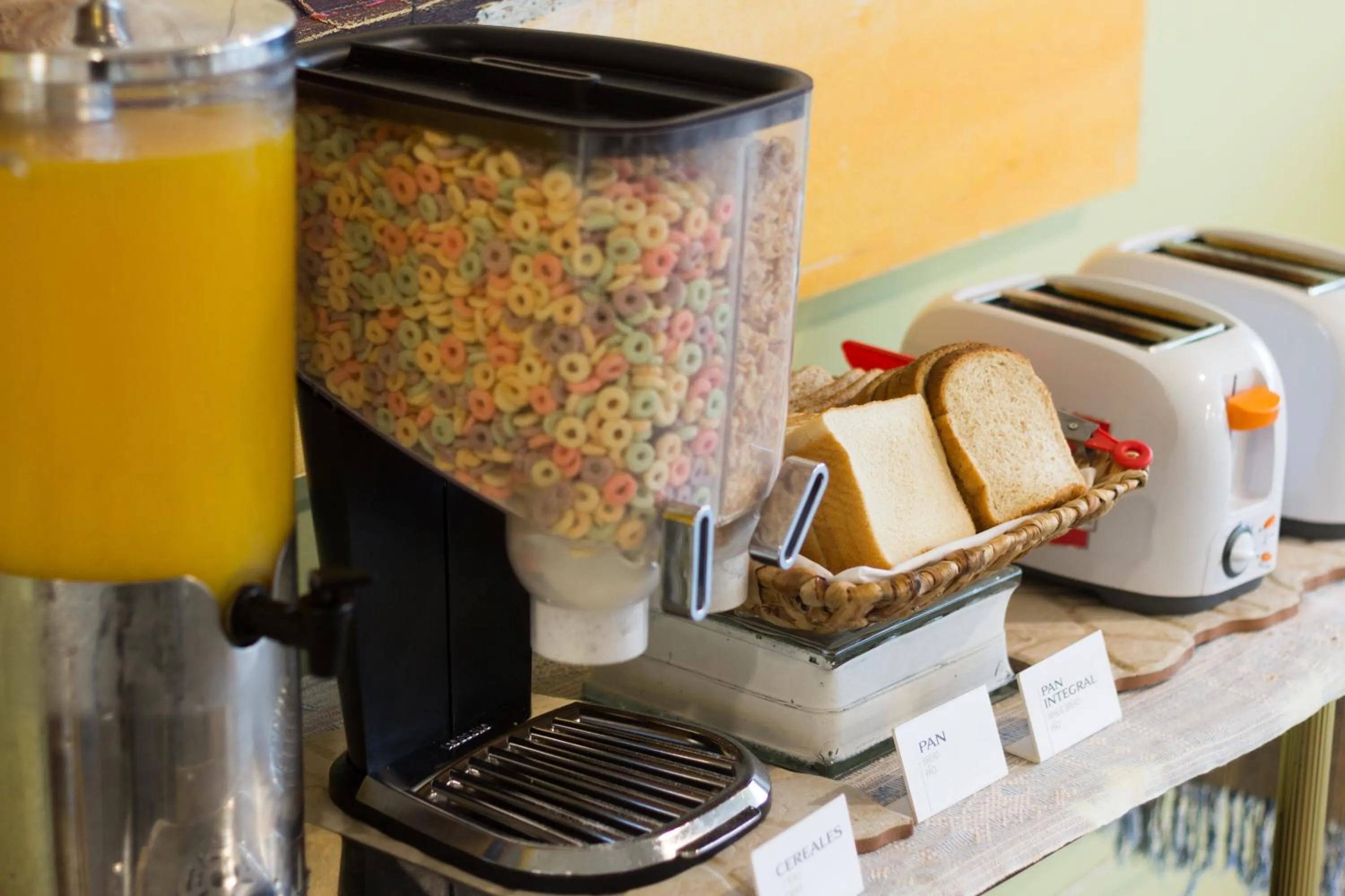 Food and drinks in UY Proa Sur Hotel