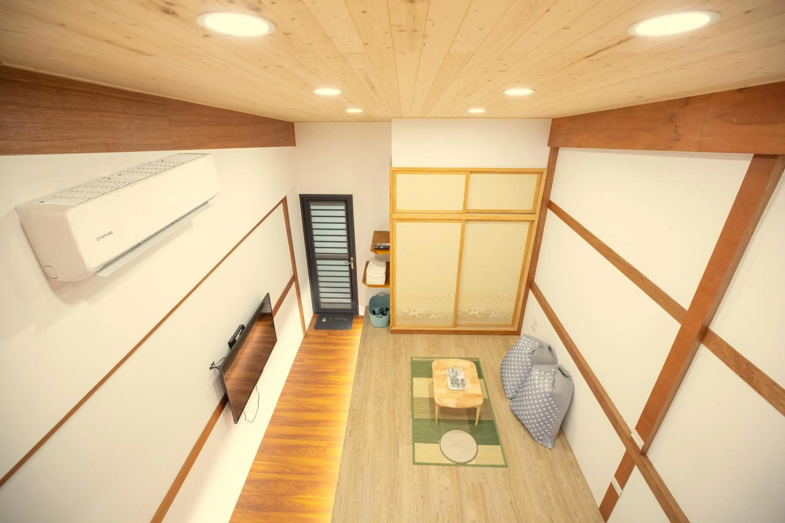 Duplex Suite in Lost Circle Homestay