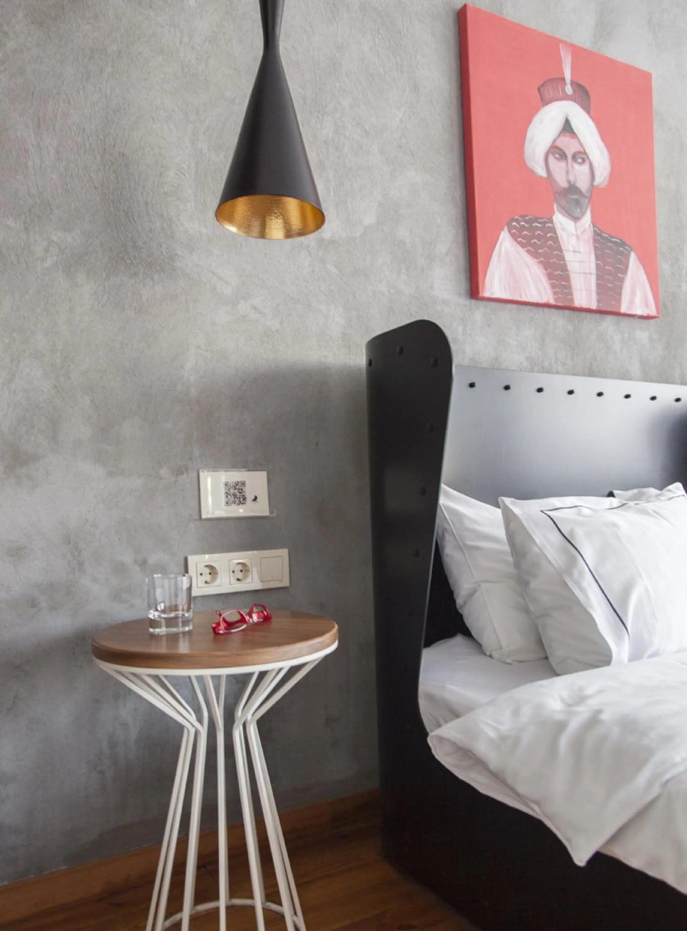 Property logo or sign, Bed in SuB Karakoy - Special Category