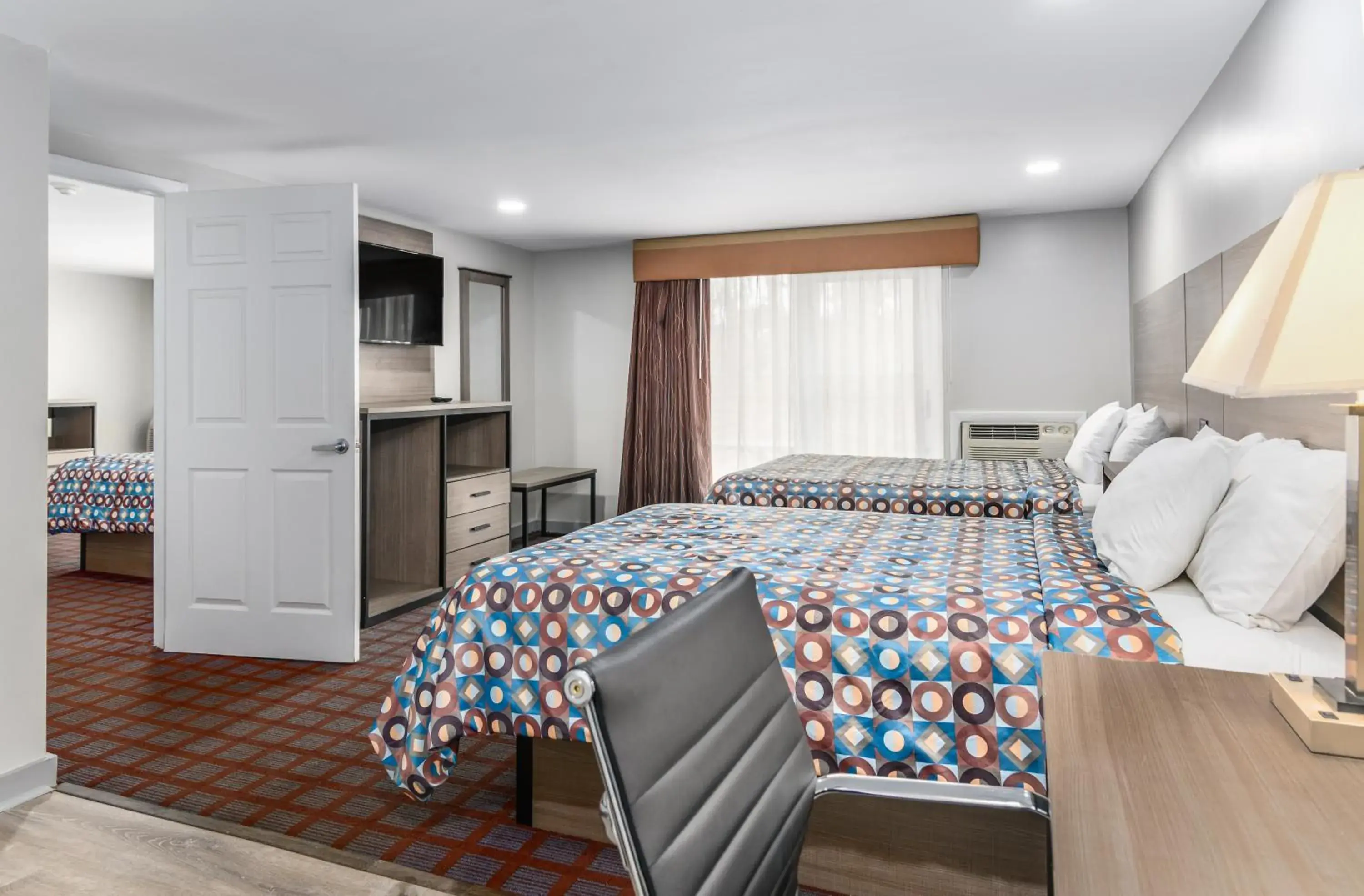 Bed in Blue Dolphin Inn Bed in Blue Dolphin Inn