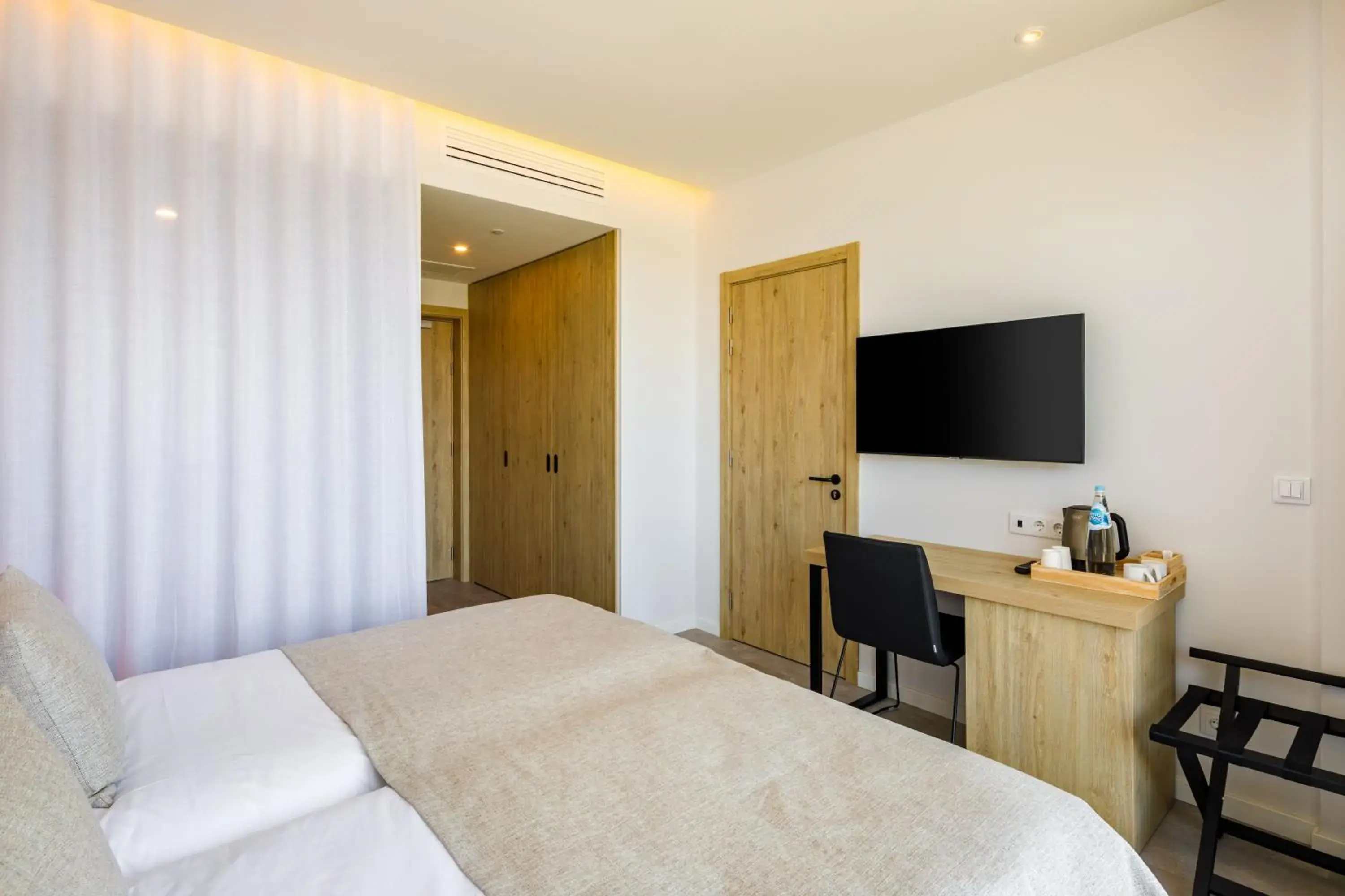 Classic Large Room in AP Cabanas Beach & Nature - Adults Friendly Classic Large Room in AP Cabanas Beach & Nature - Adults Friendly