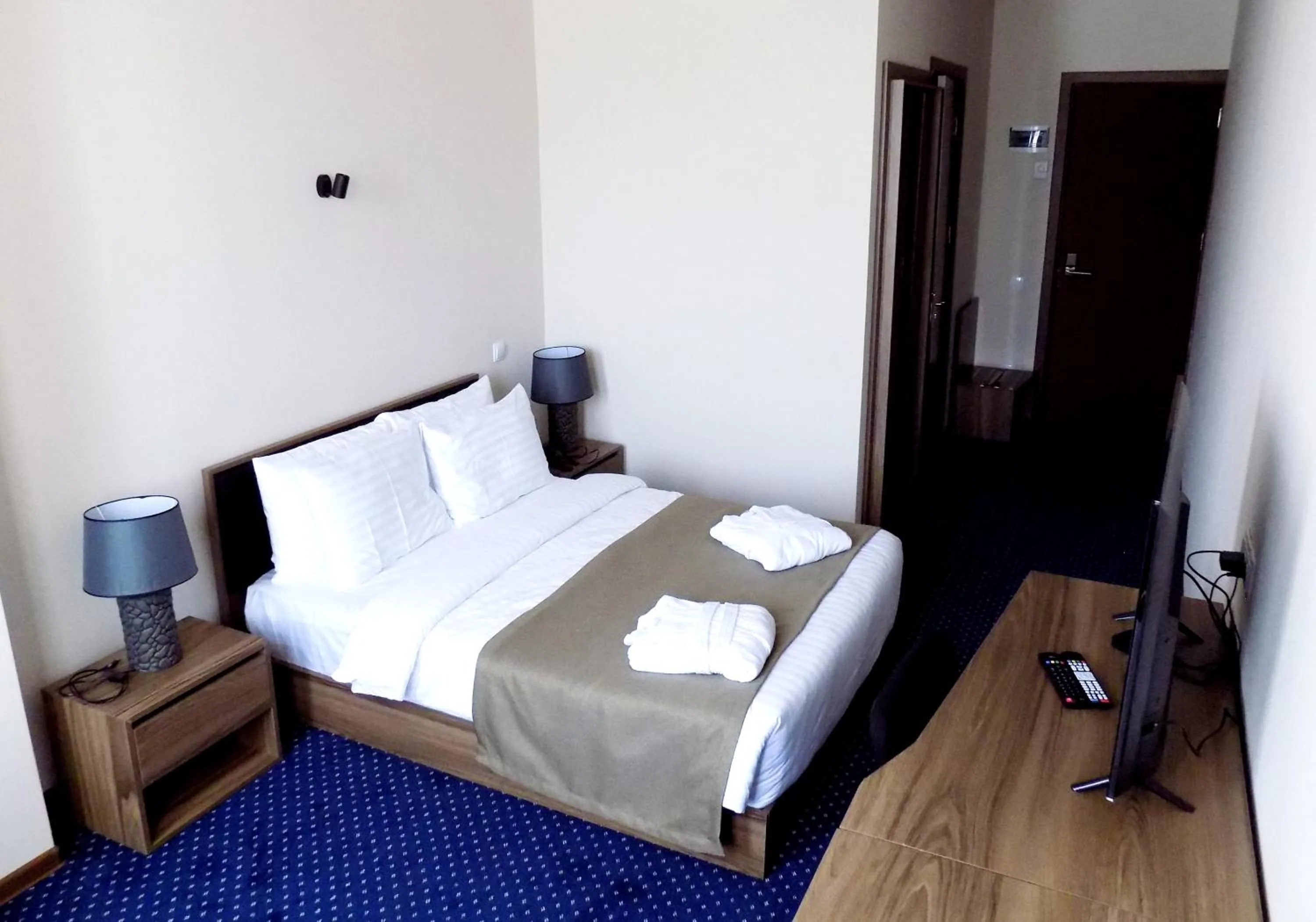 Bed in Garden Palace