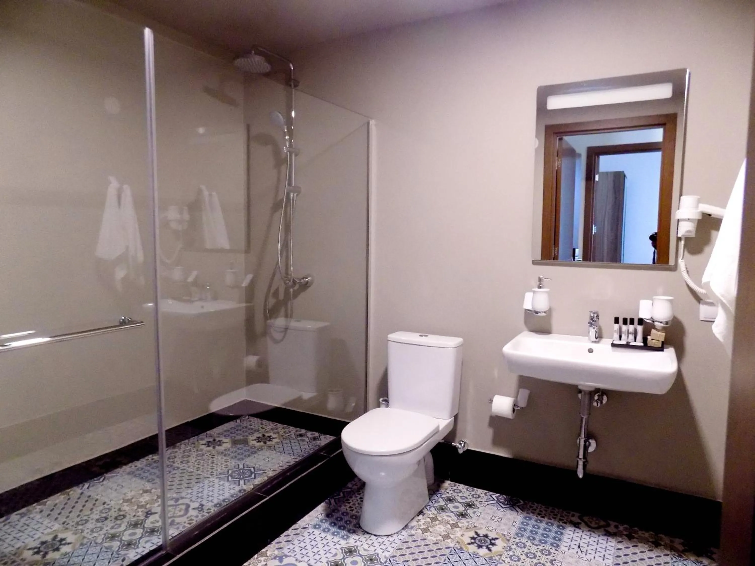 Bathroom in Garden Palace