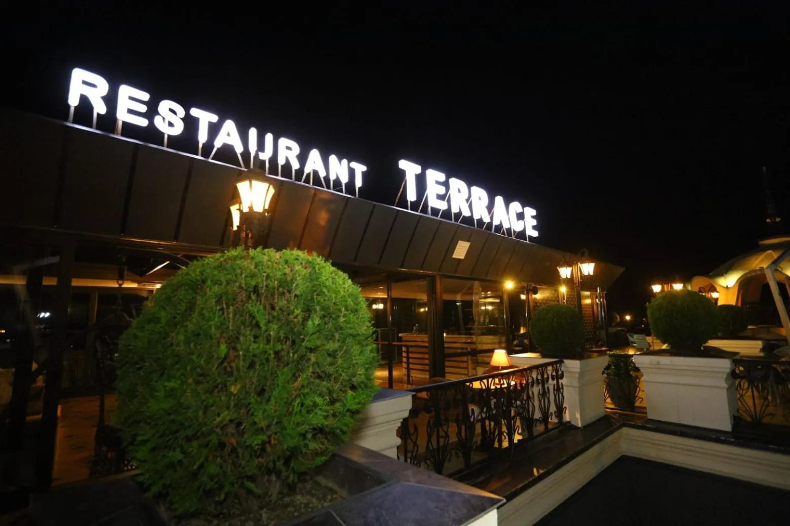 Property building in Garden Palace