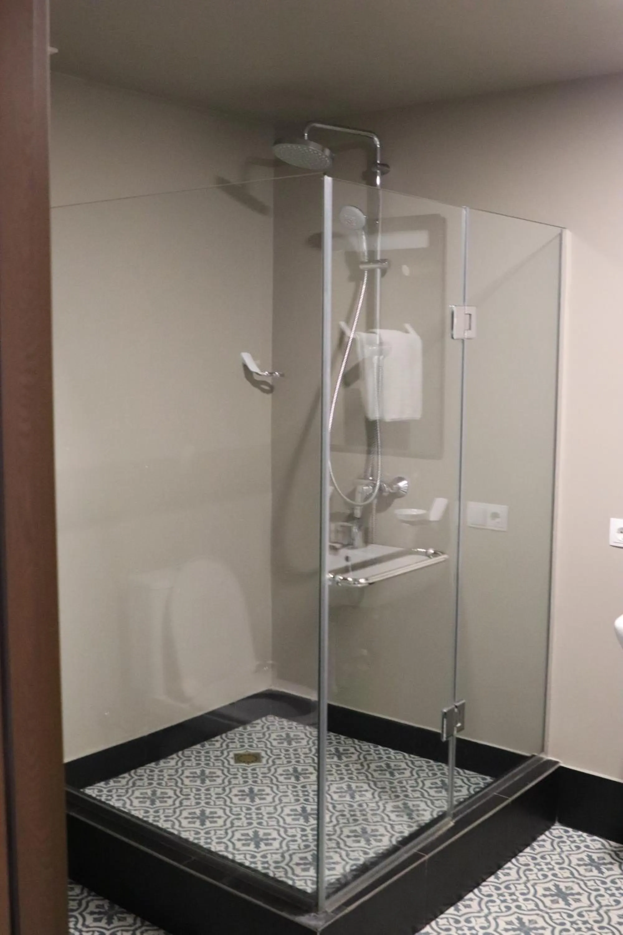 Bathroom in Garden Palace