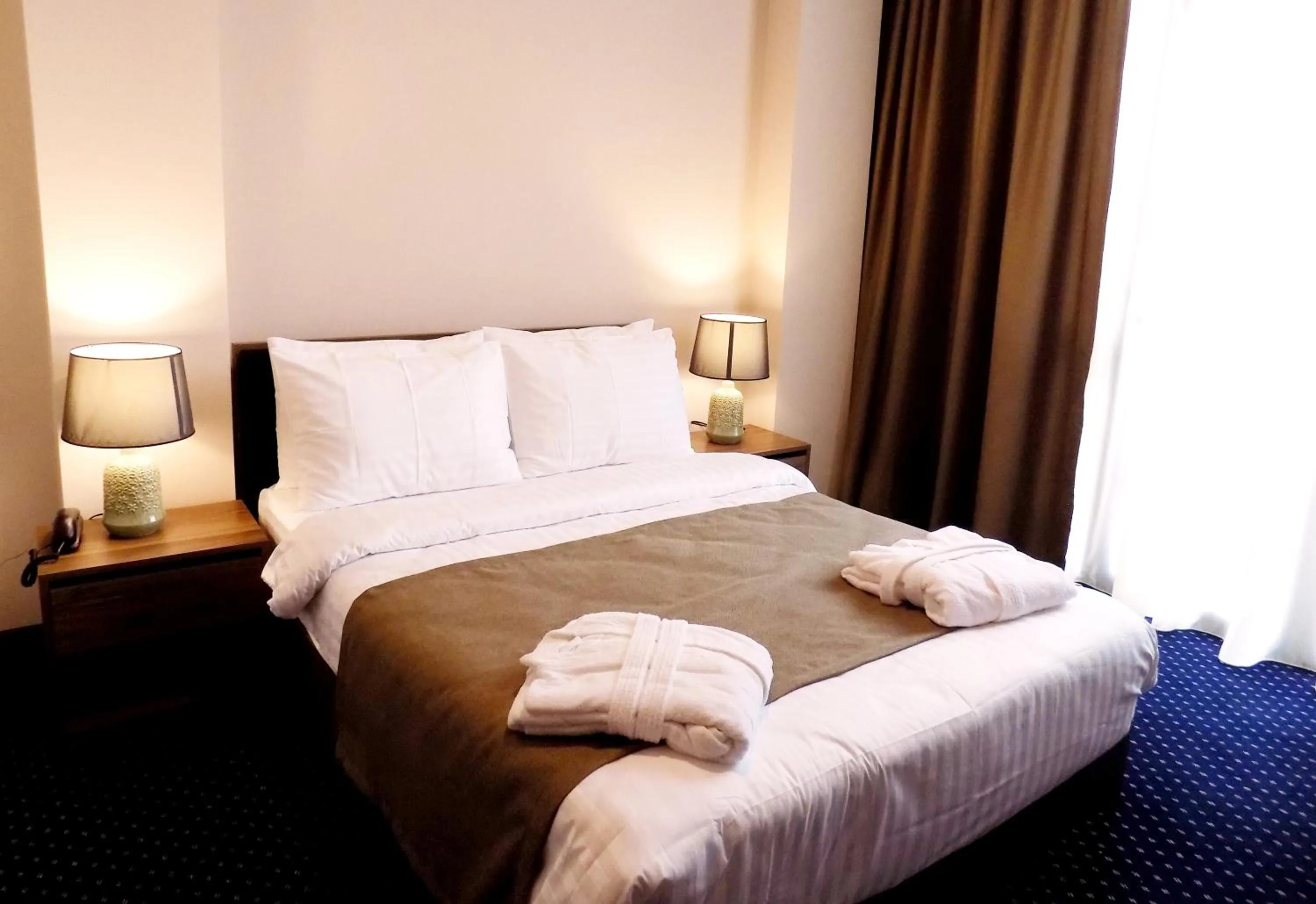 Bed in Garden Palace