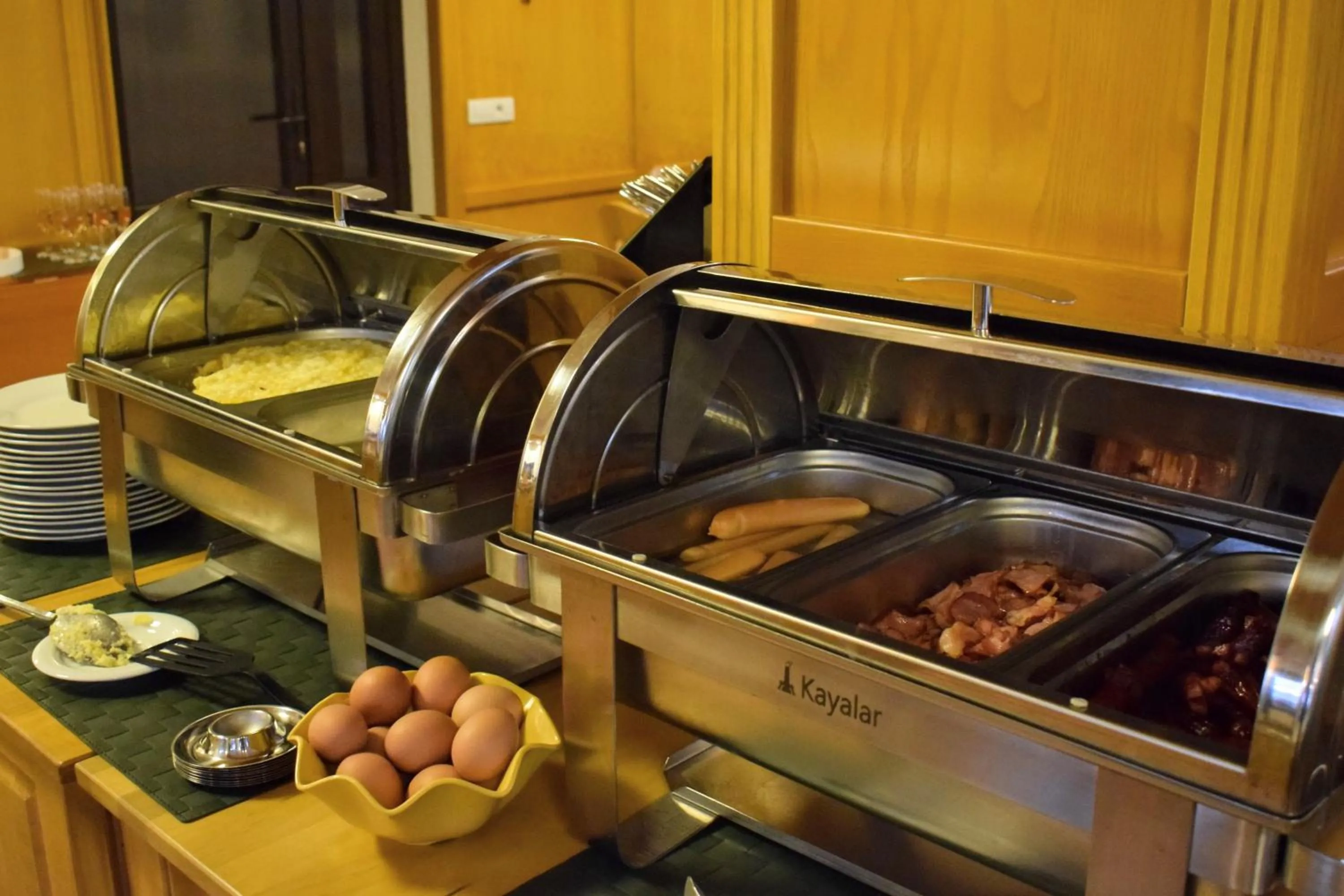 Buffet breakfast in Vila Seva