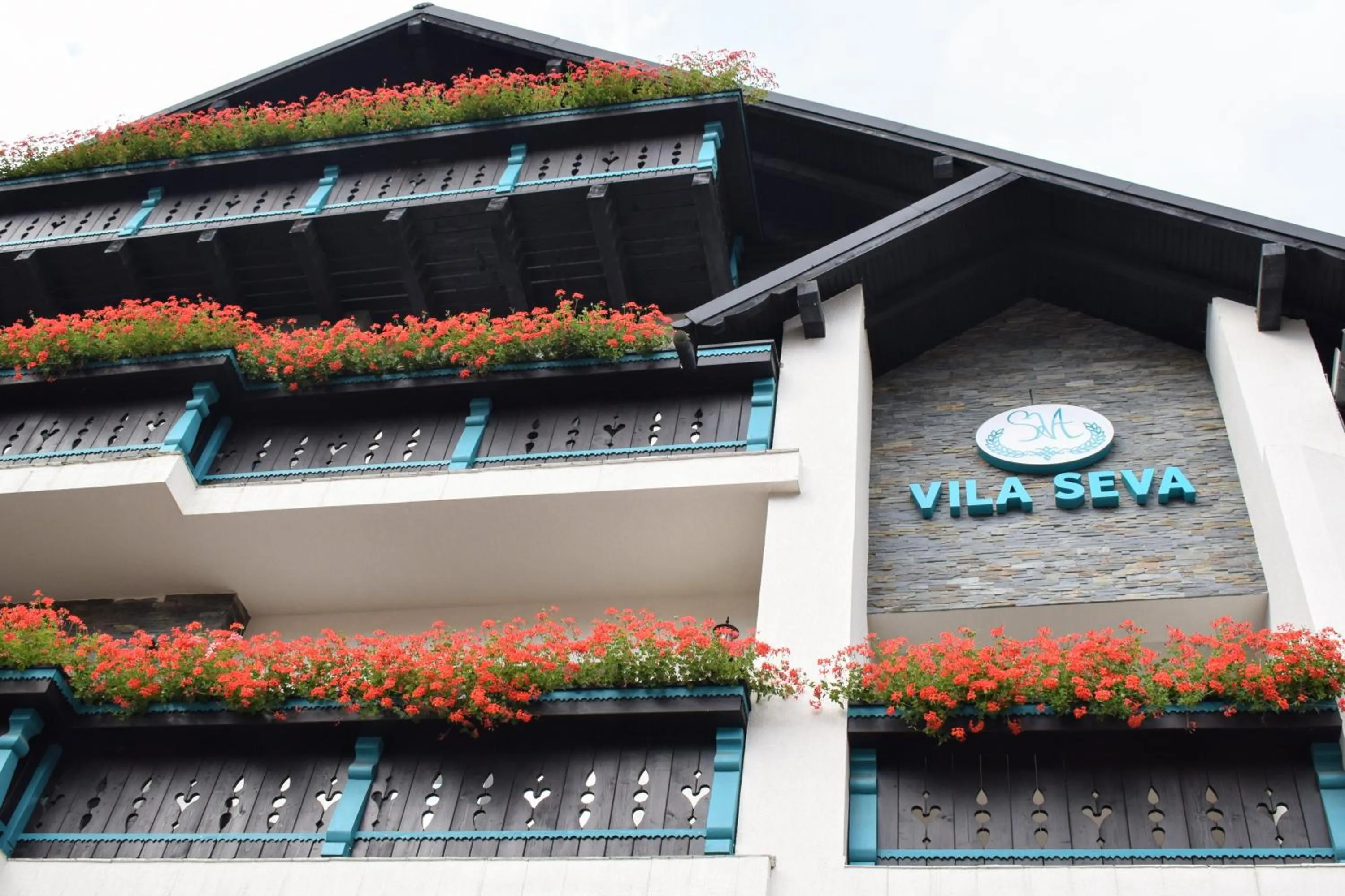 Facade/entrance in Vila Seva