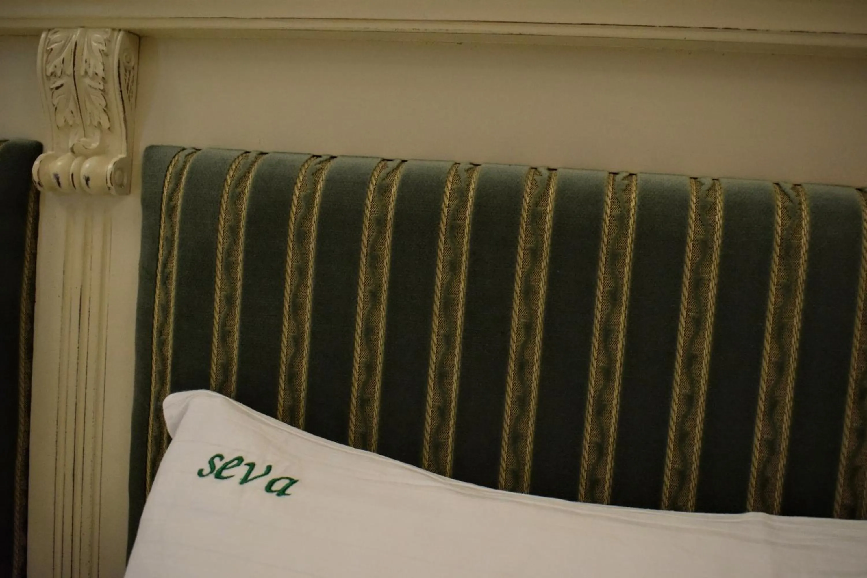 Decorative detail, Bed in Vila Seva