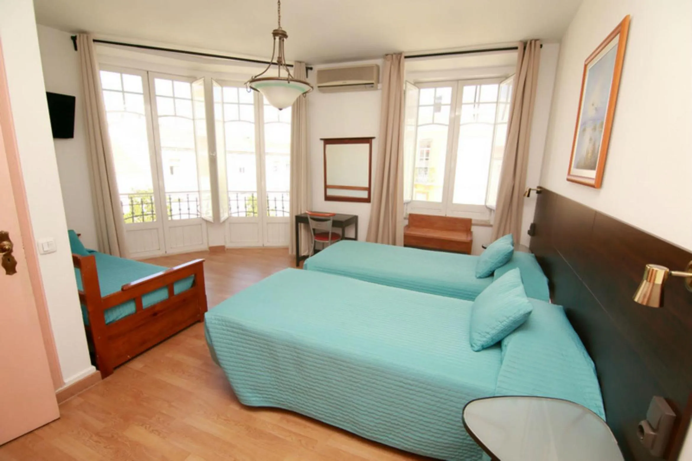 Bedroom, Bed in Residencial Joao XXI