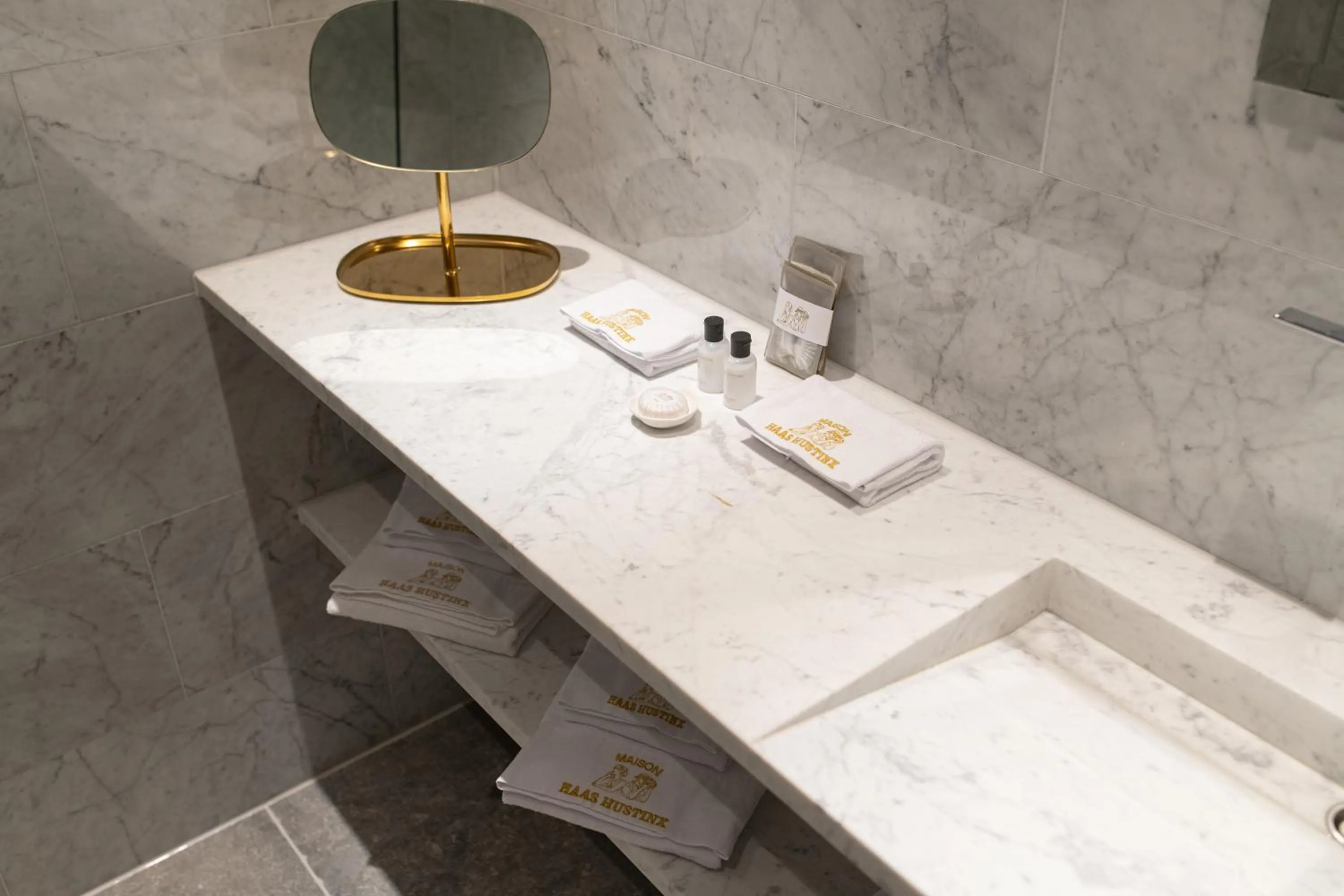 Bathroom in Maison Haas Hustinx & Spa