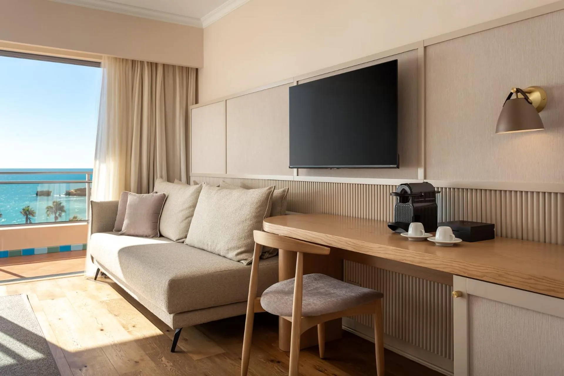 TV and multimedia in Grande Real Santa Eulalia Resort & Hotel Spa