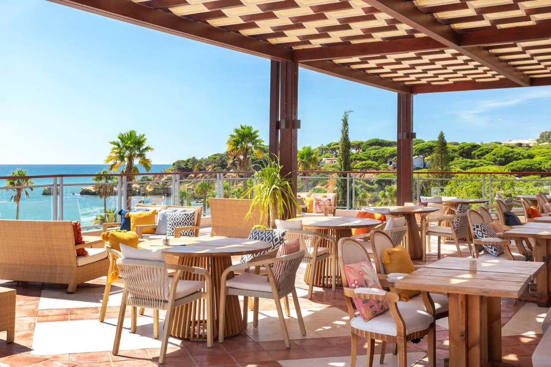 Restaurant/places to eat in Grande Real Santa Eulalia Resort & Hotel Spa Restaurant/places to eat in Grande Real Santa Eulalia Resort & Hotel Spa