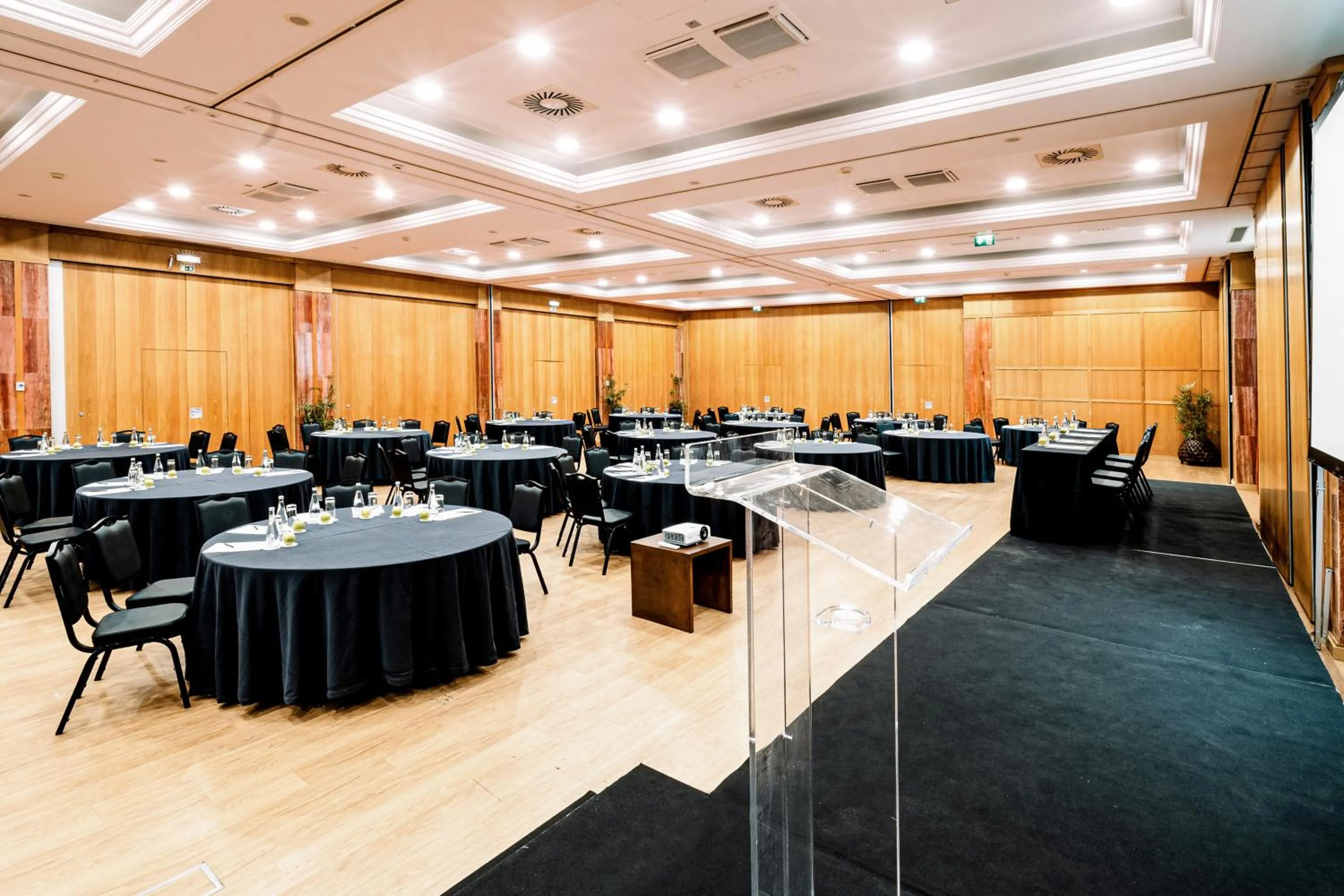 Meeting/conference room in Grande Real Santa Eulalia Resort & Hotel Spa
