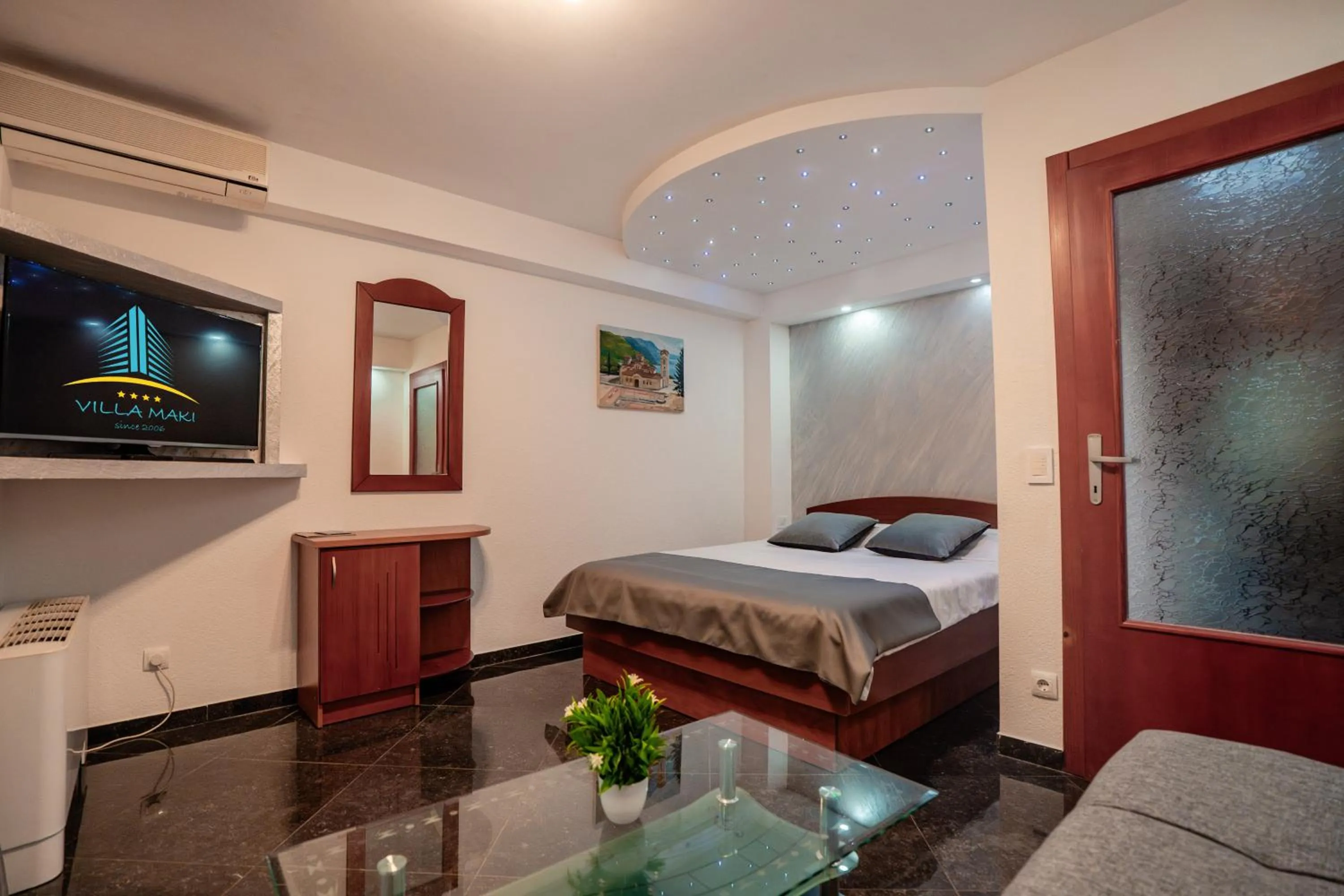 Bed in Villa Maki