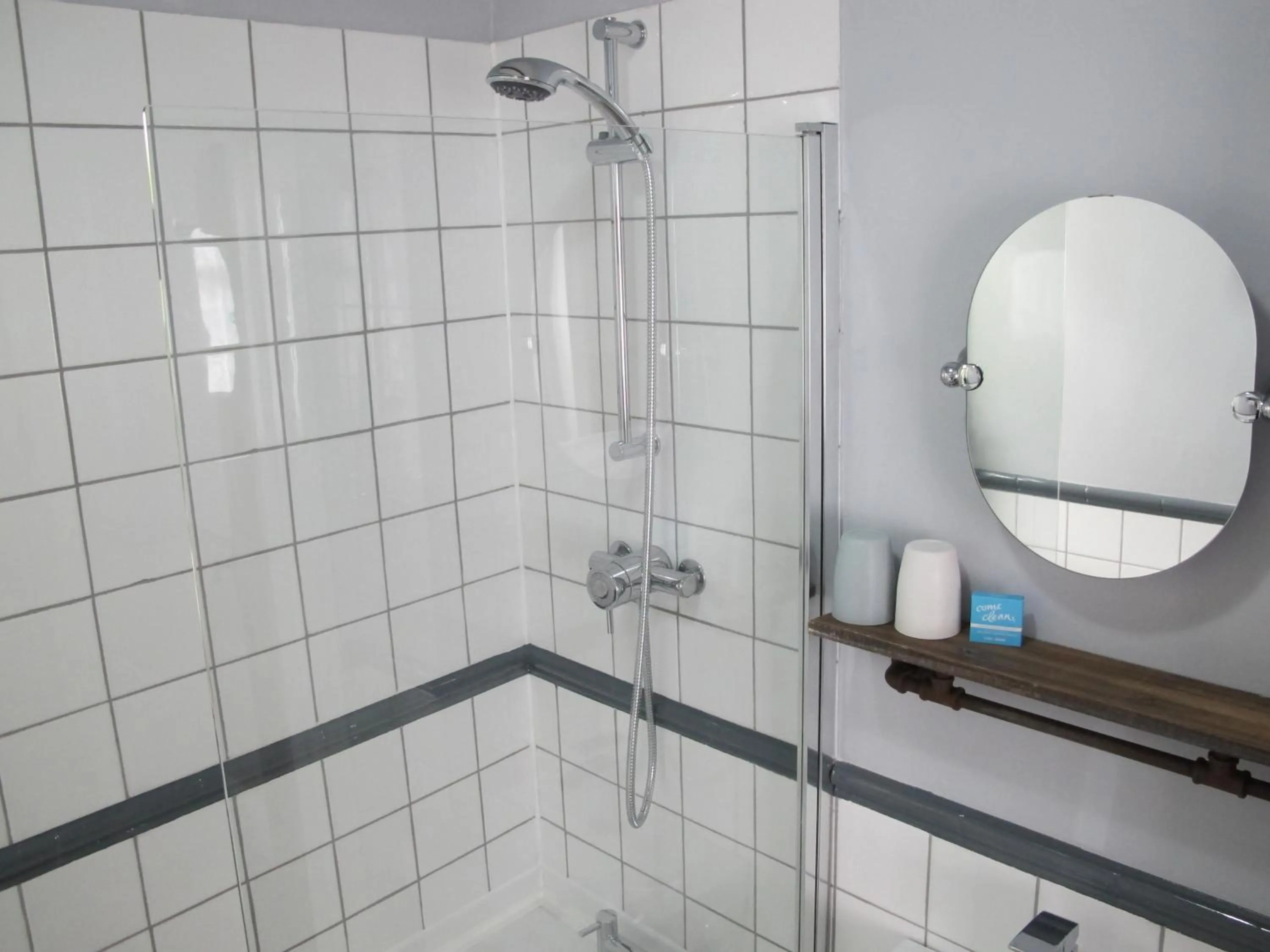 Bathroom in Stone's Throw Guest House