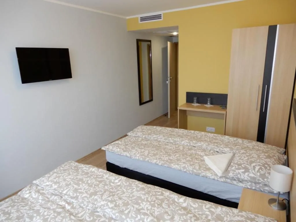 Bed in Rómahegy Rendezvényház