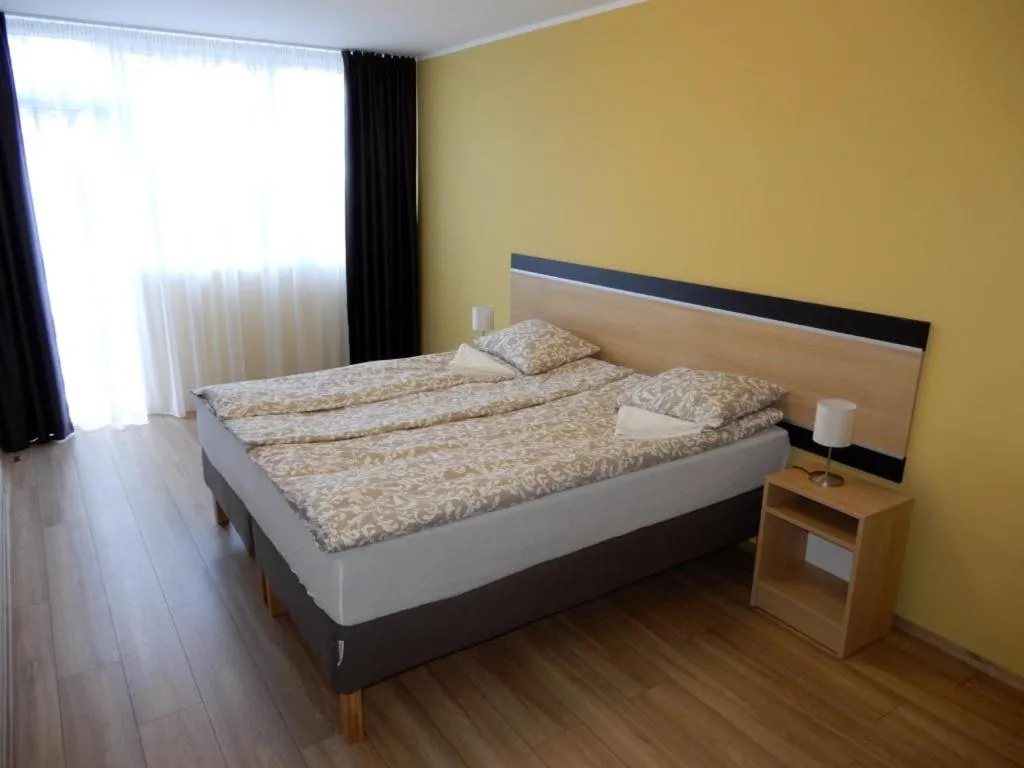 Bed in Rómahegy Rendezvényház