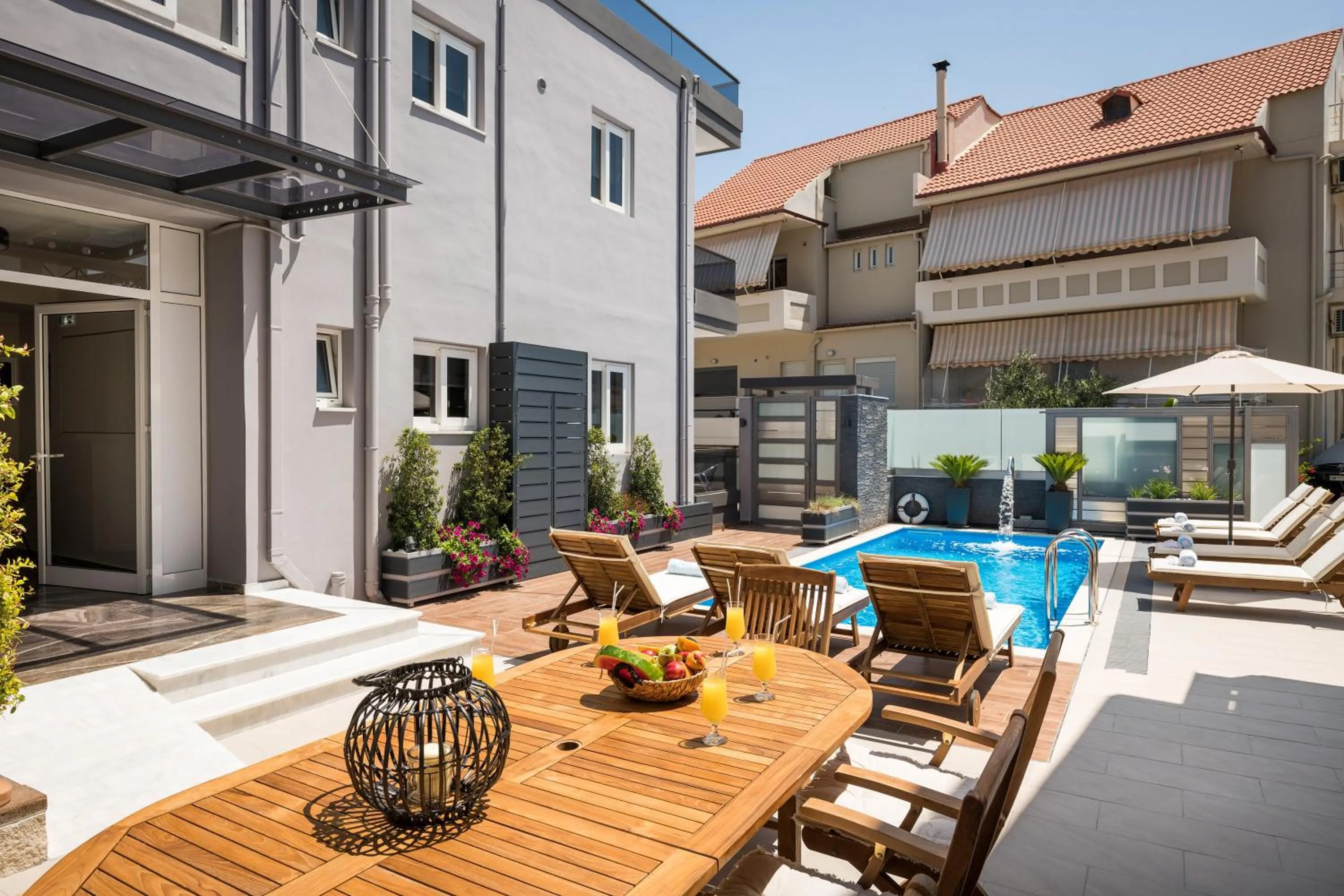 Patio in Sun Ray Luxury Apartments