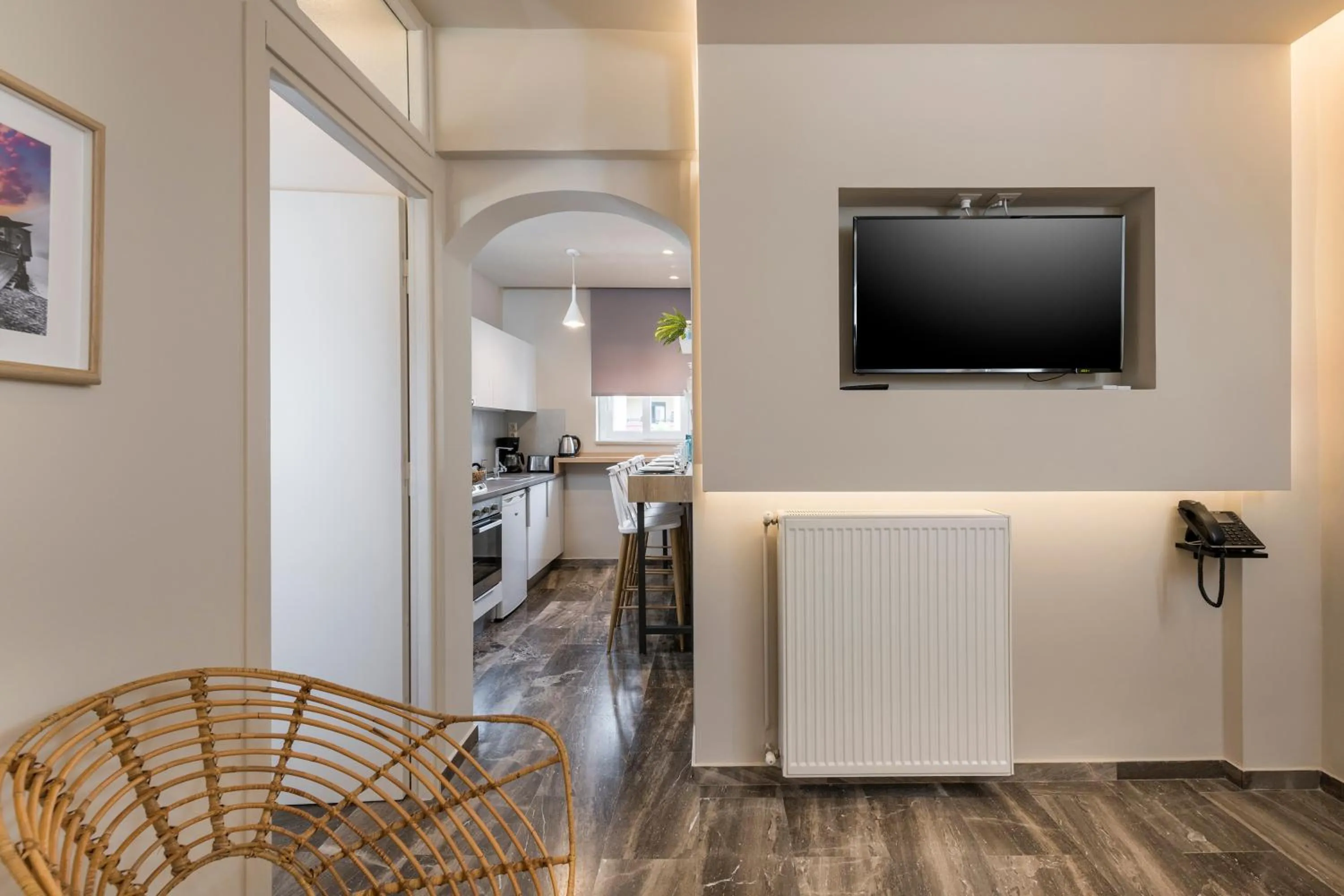 TV and multimedia in Sun Ray Luxury Apartments