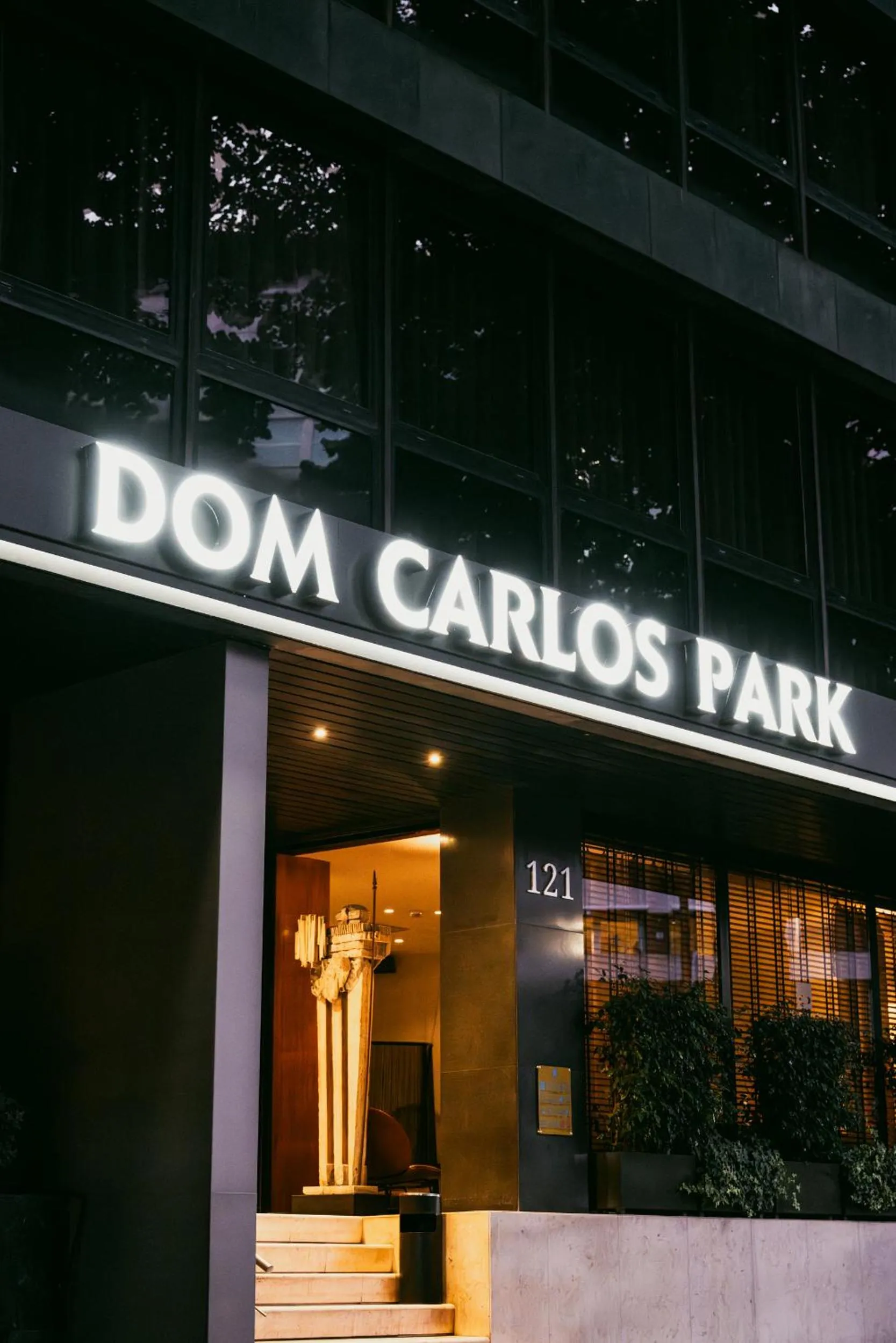 Property building in Hotel Dom Carlos Park