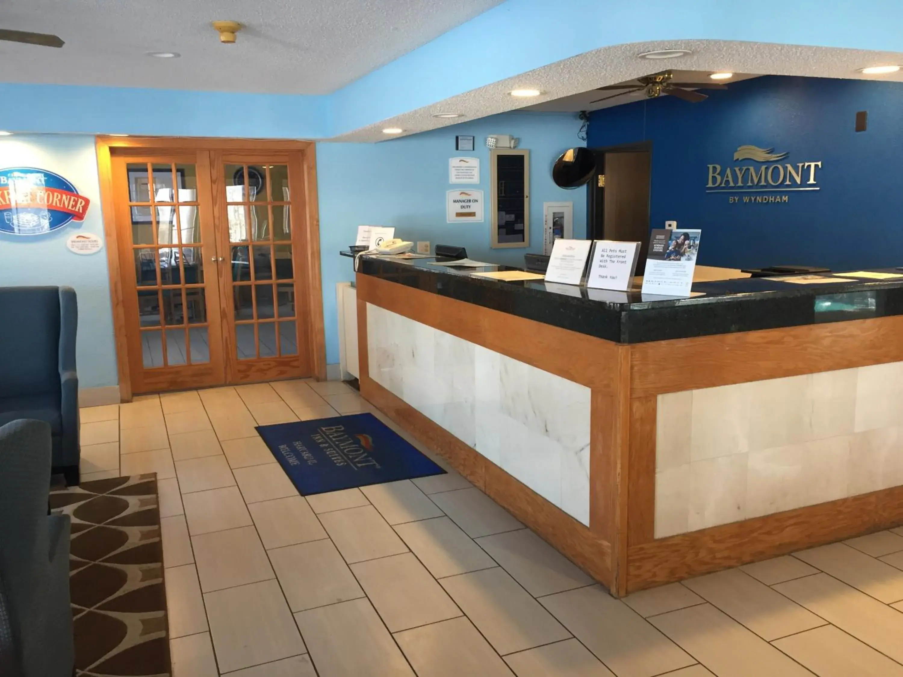 Lobby or reception in Baymont by Wyndham Harvard Lobby or reception in Baymont by Wyndham Harvard