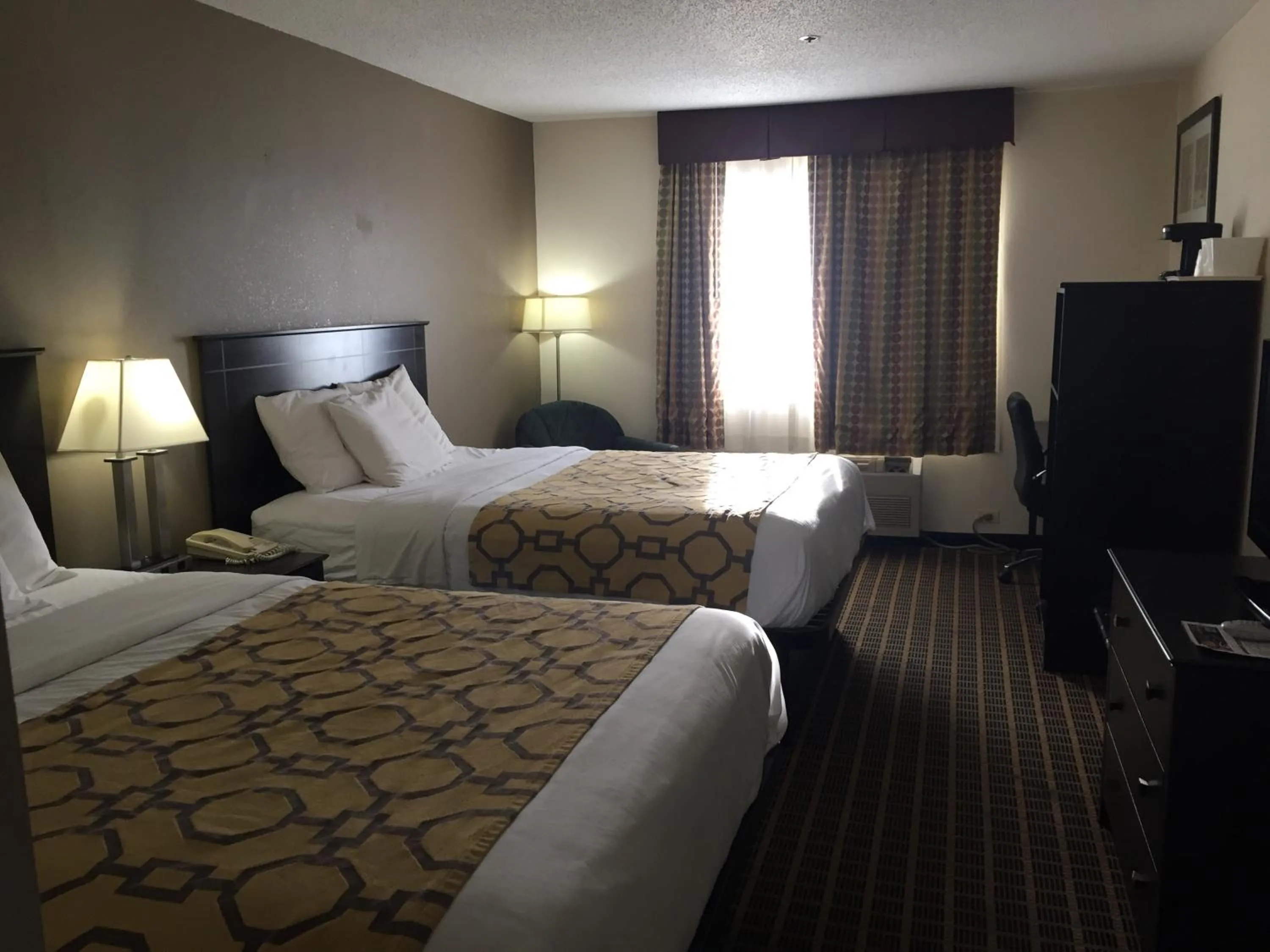 Bedroom, Bed in Baymont by Wyndham Harvard