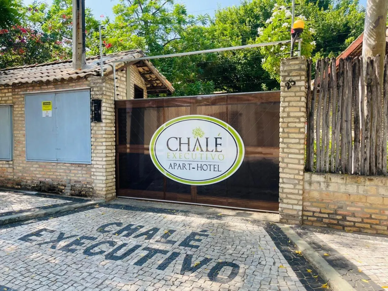 Property building in Hotel - Apart-hotel Chalé Executivo
