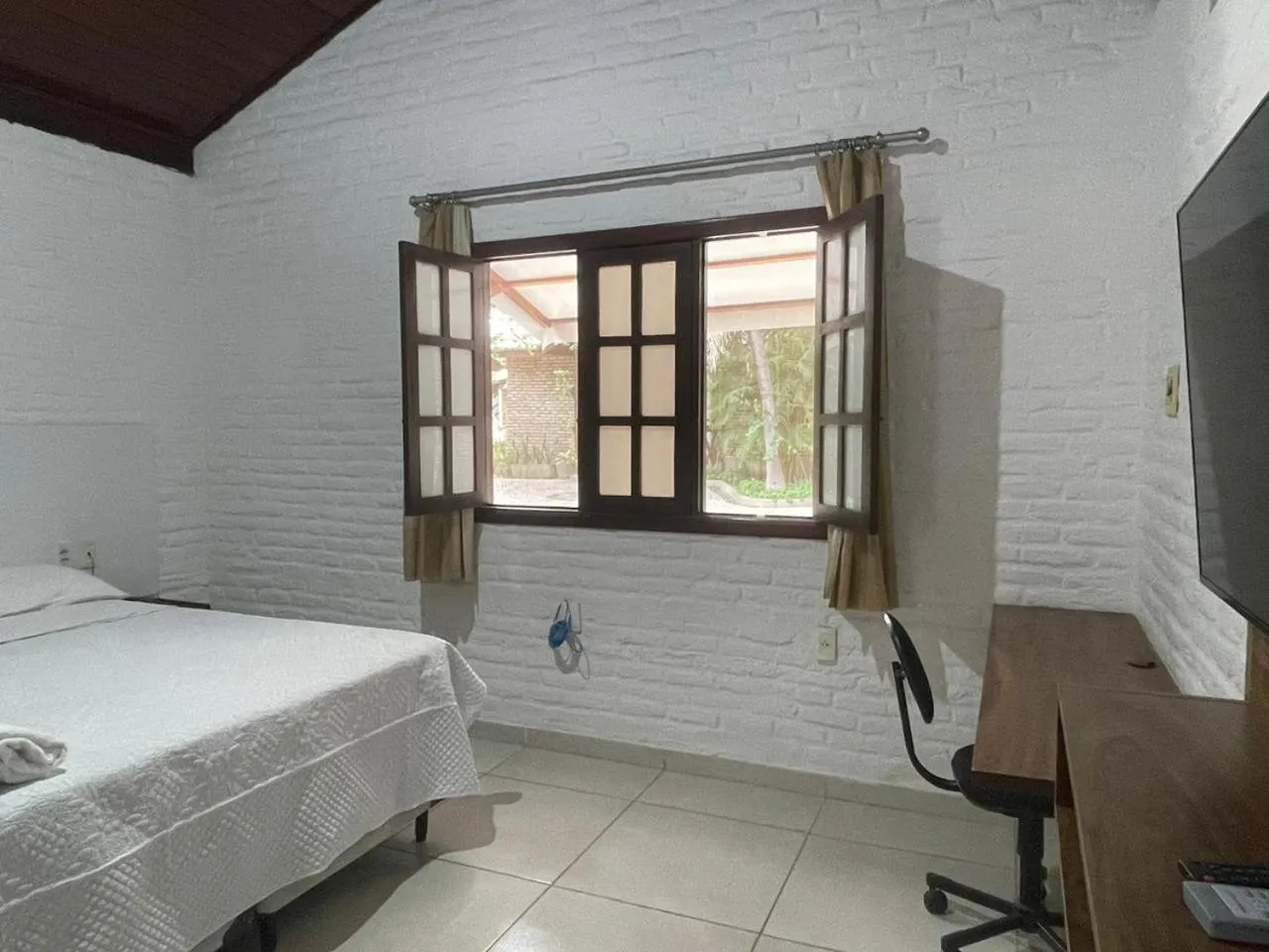 Property building, Bed in Hotel - Apart-hotel Chalé Executivo