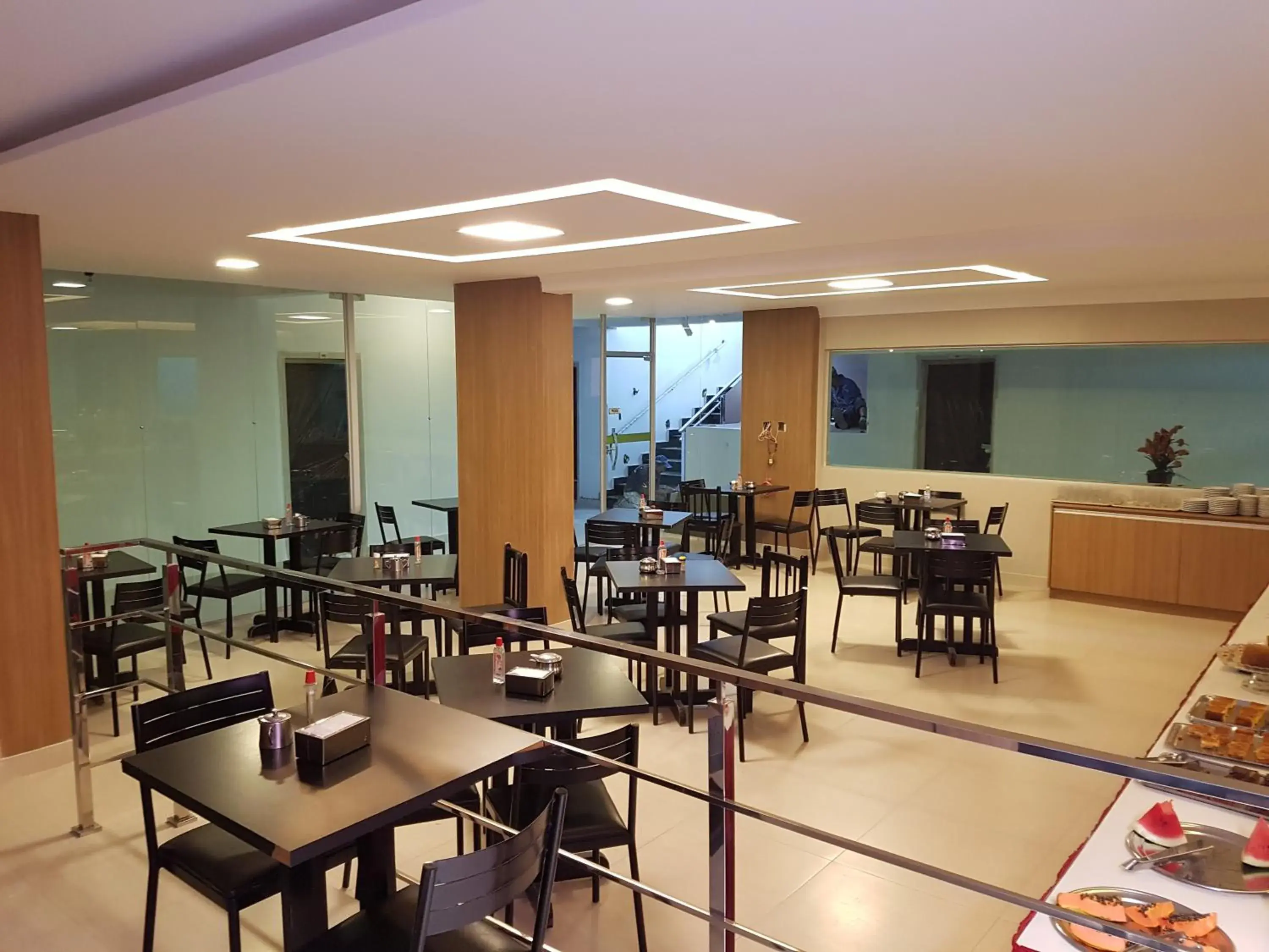 Restaurant/places to eat in Oft Place Hotel Restaurant/places to eat in Oft Place Hotel