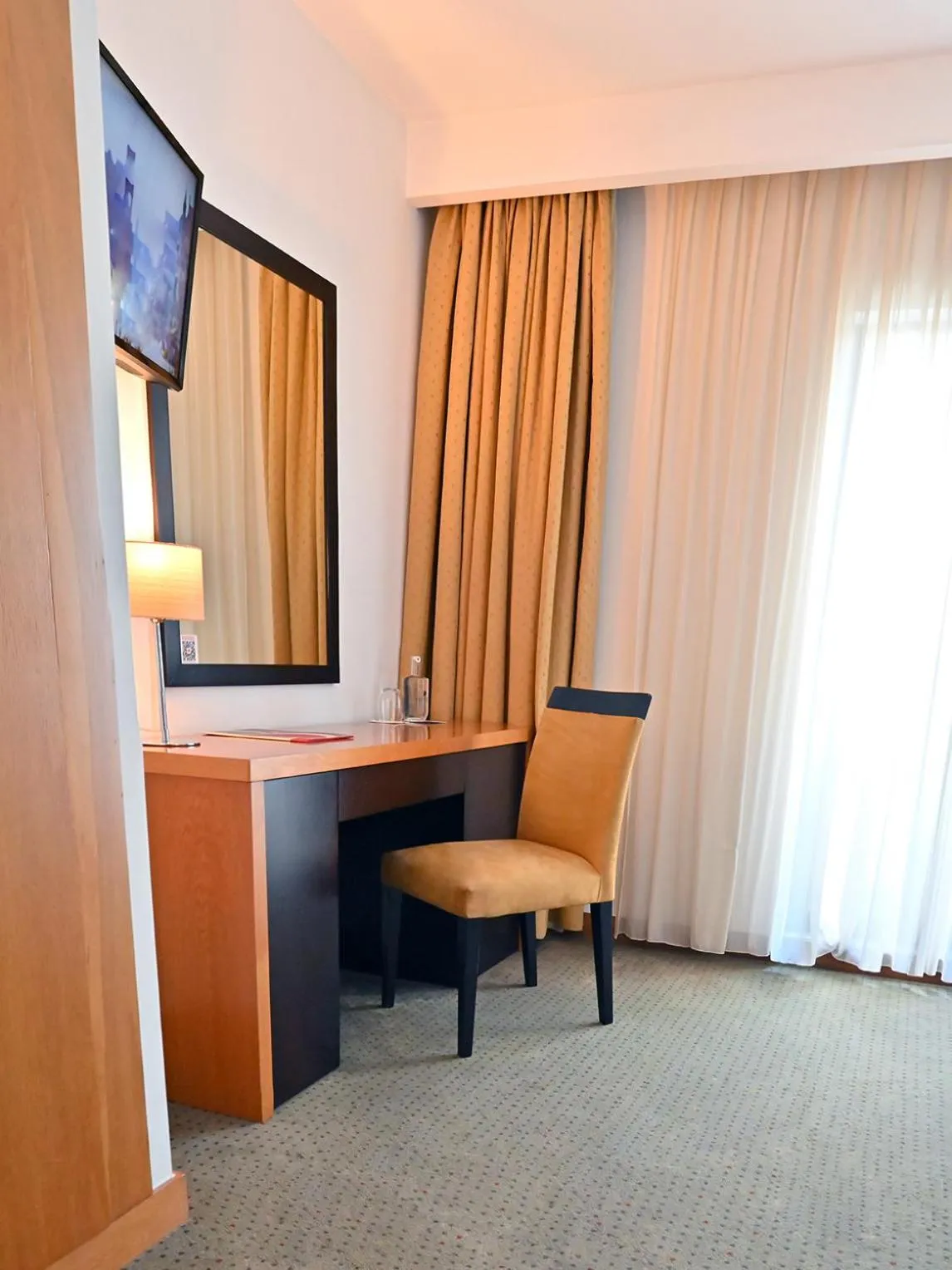 TV and multimedia in Hotel Bagoeira