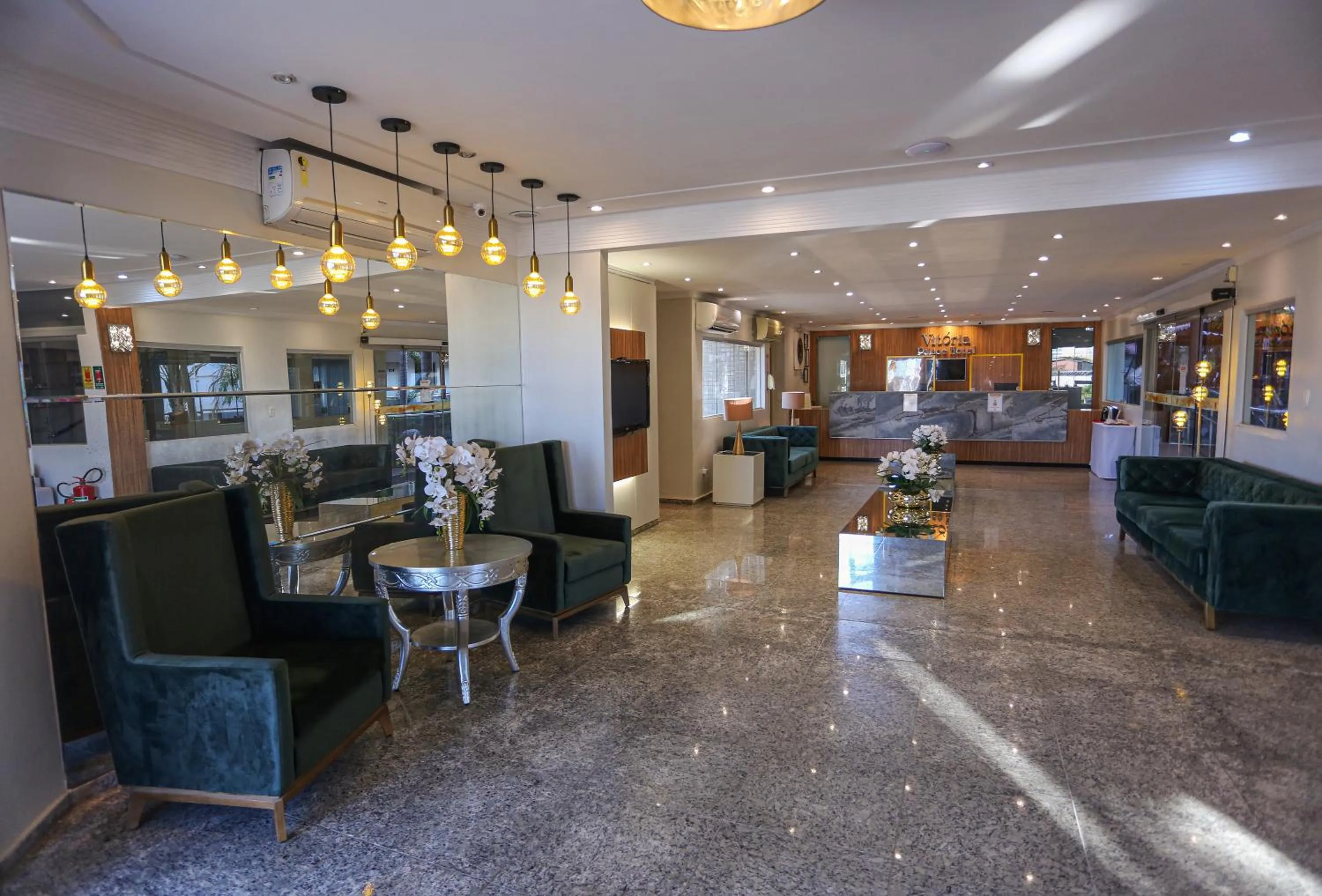Lobby or reception in Vitoria Palace Hotel