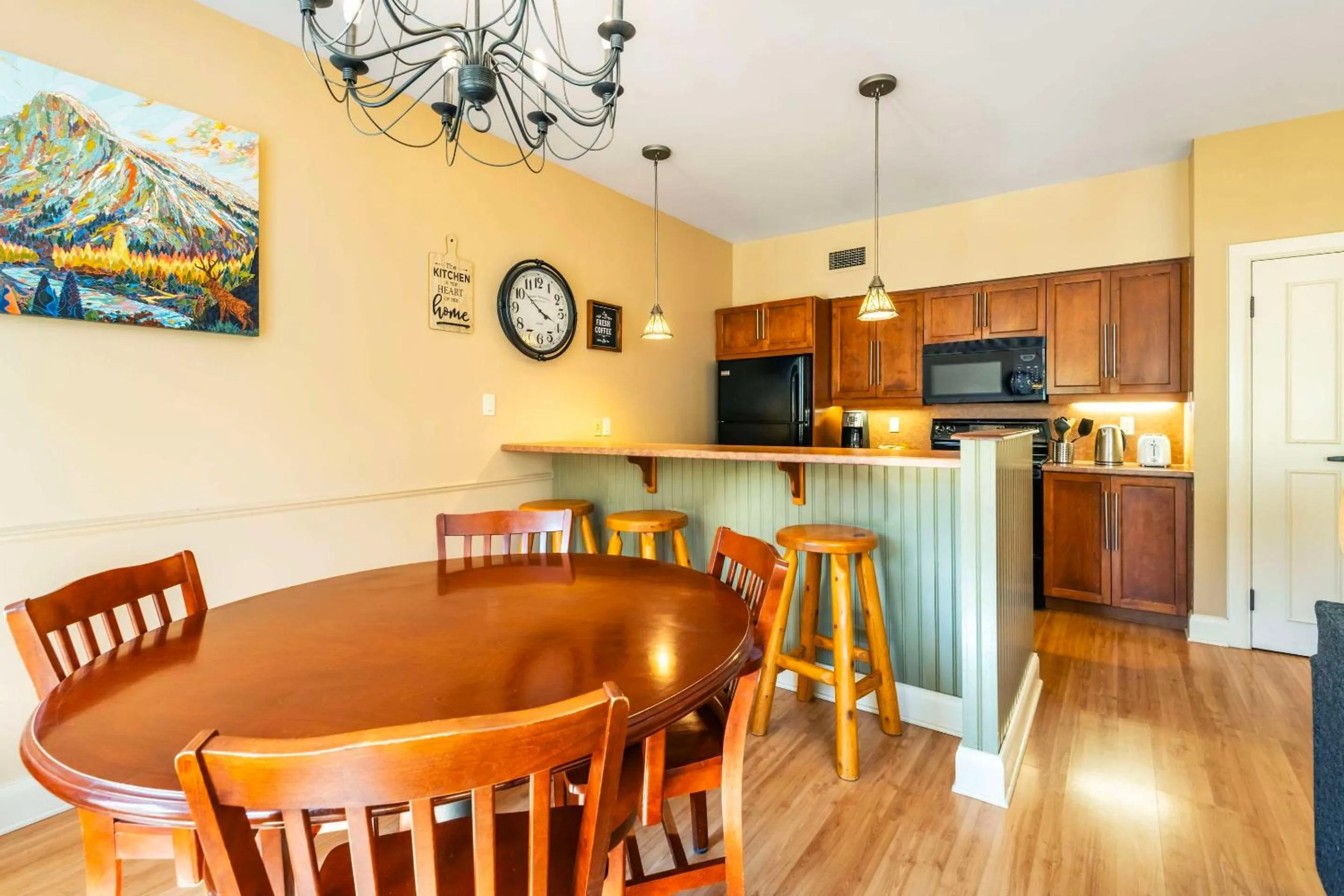 Bedroom in Calabogie Peaks Hotel, Ascend Hotel Member