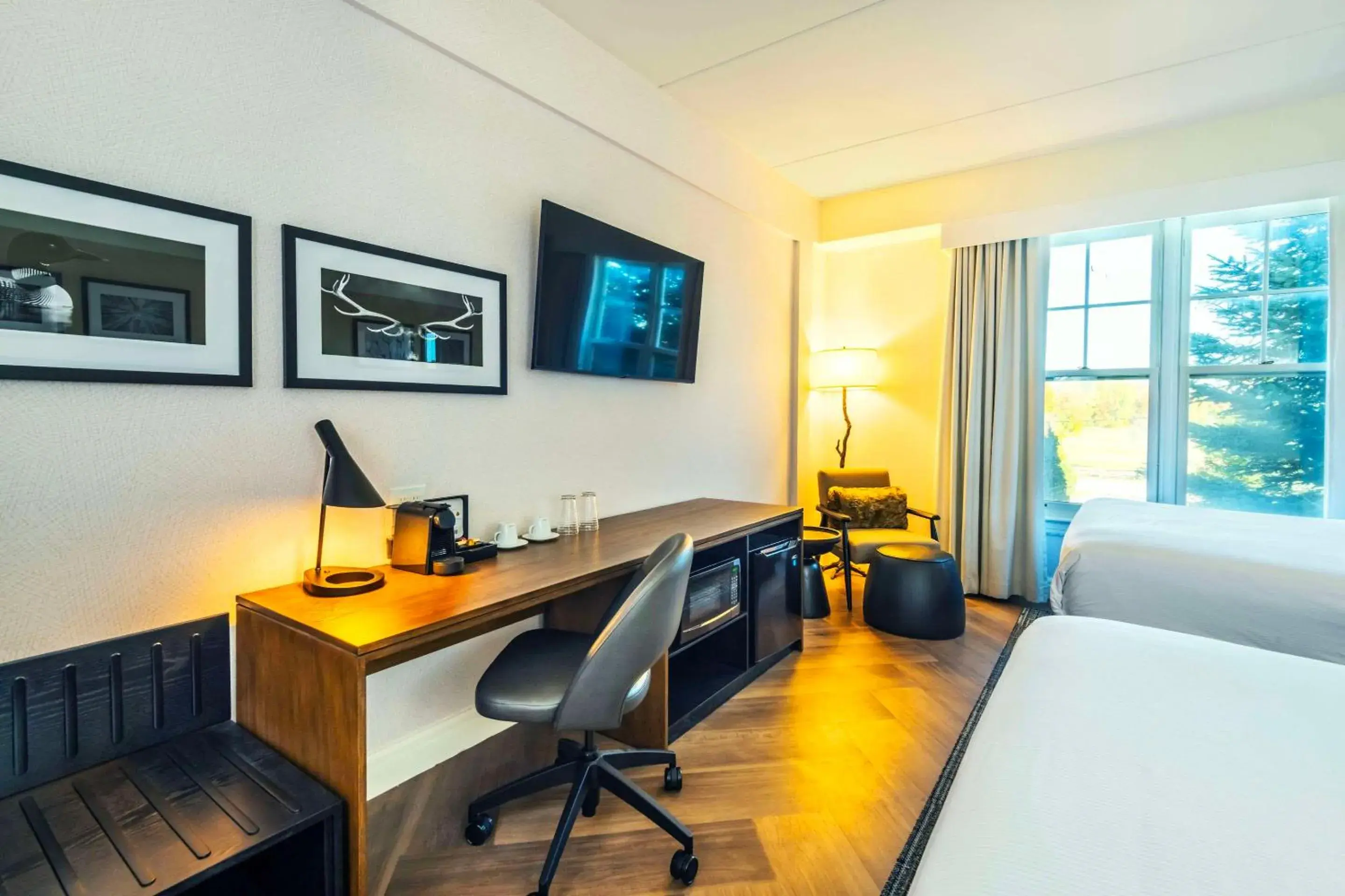 Bedroom, Bed in Calabogie Peaks Hotel, Ascend Hotel Member Bedroom, Bed in Calabogie Peaks Hotel, Ascend Hotel Member